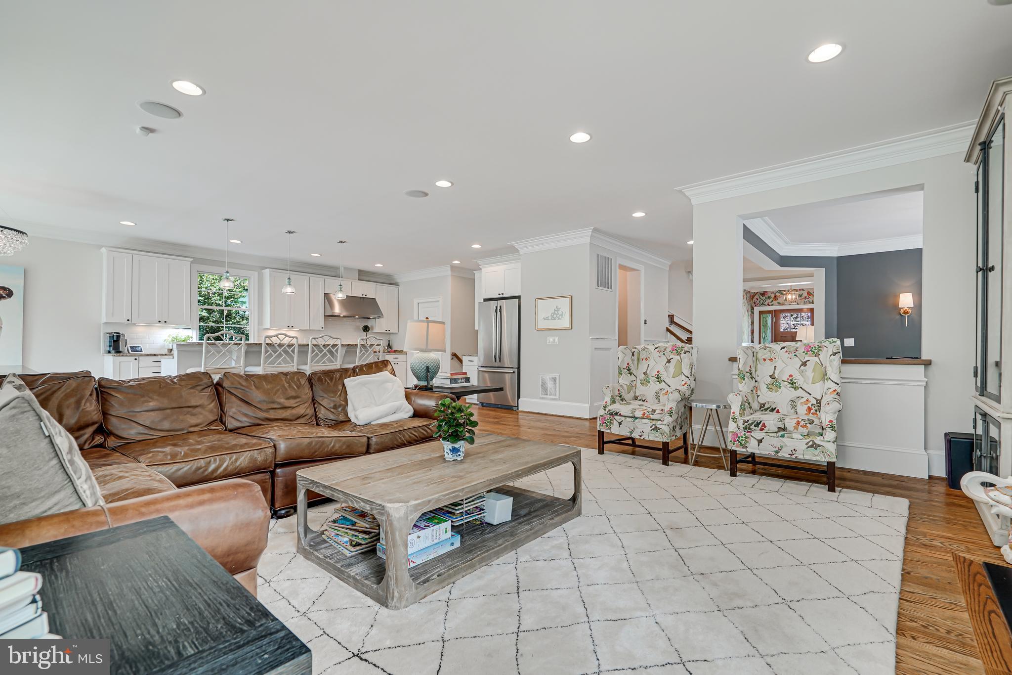 CHURCHILL - Residential