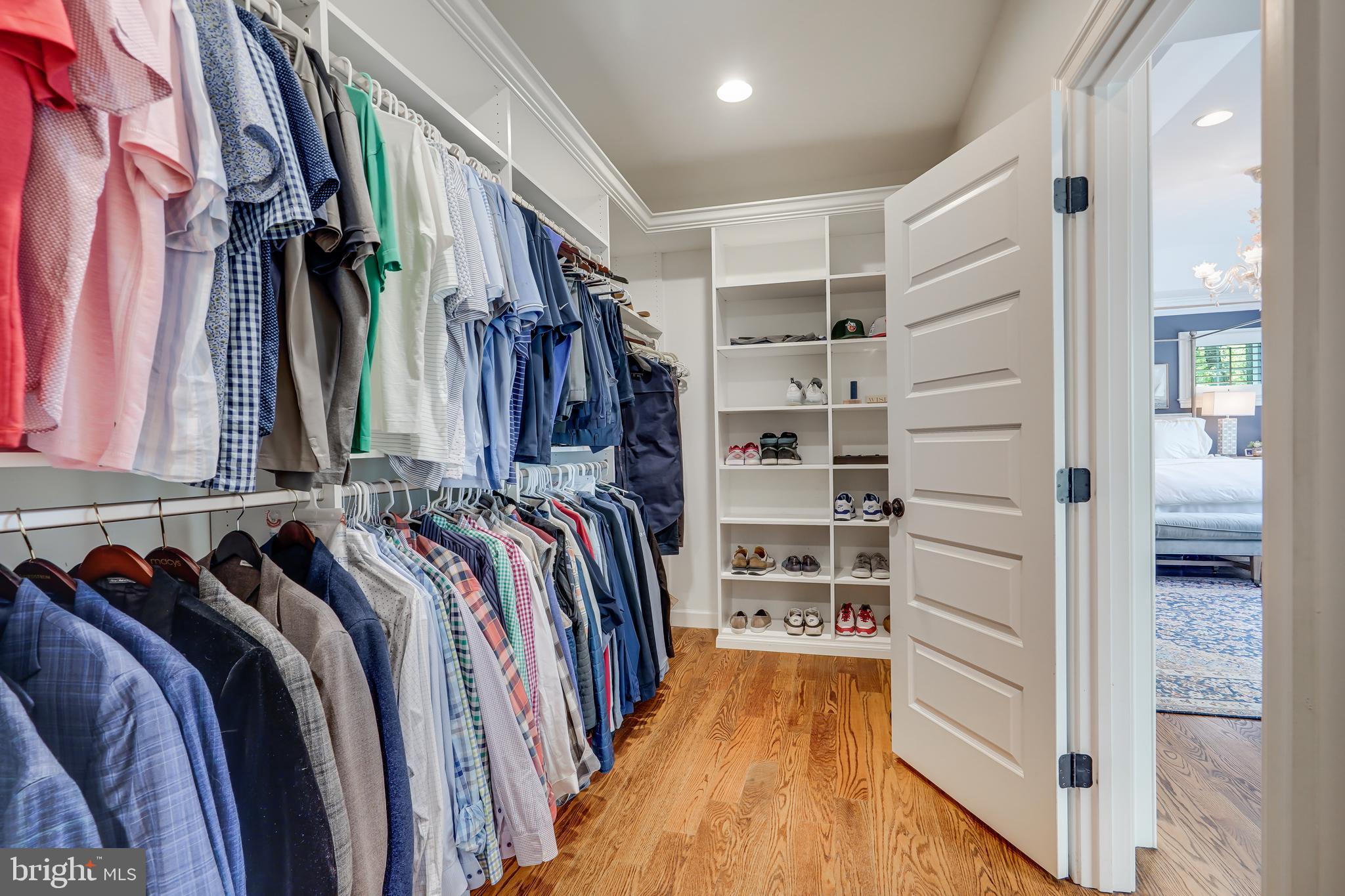 CHURCHILL - Residential