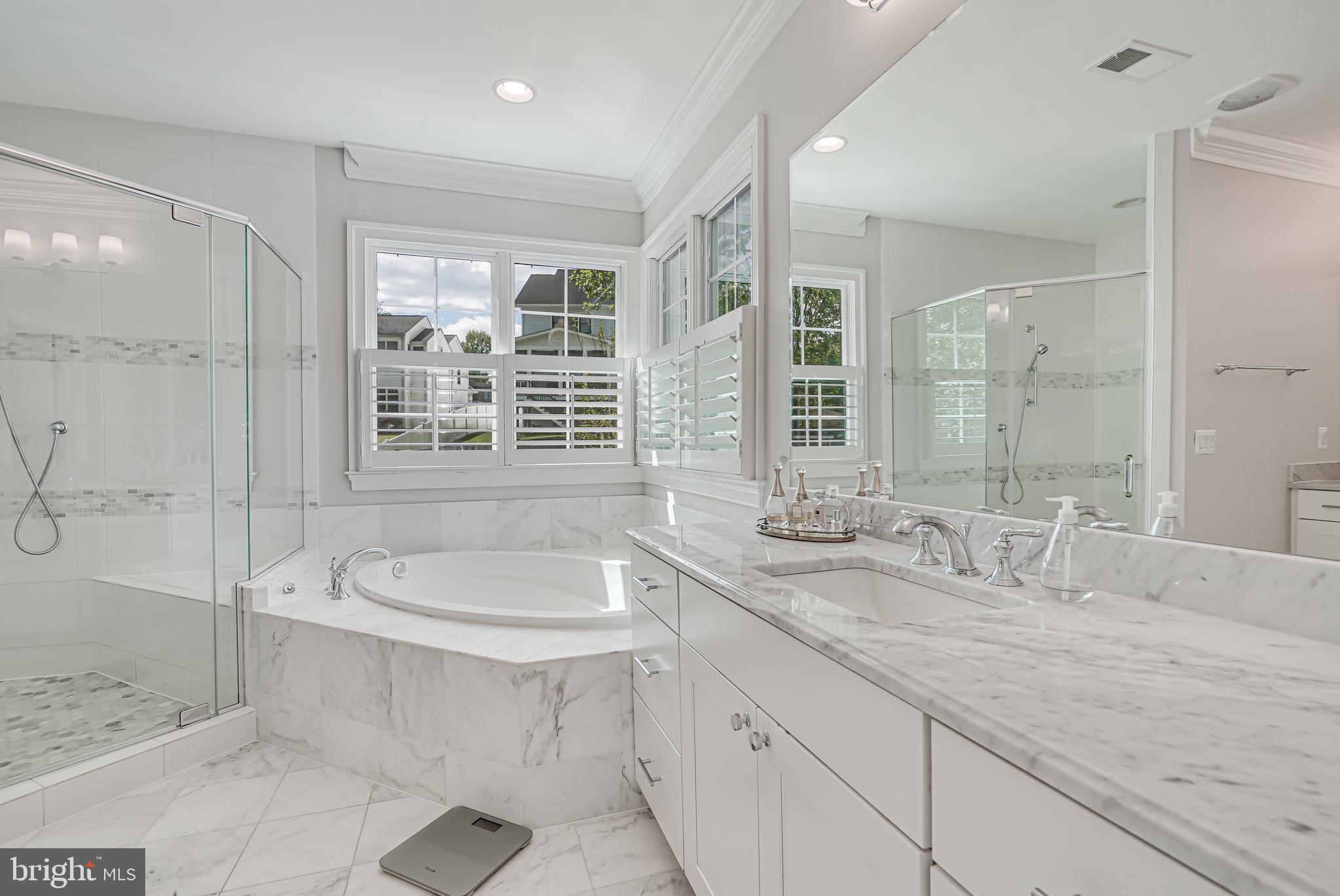 CHURCHILL - Residential