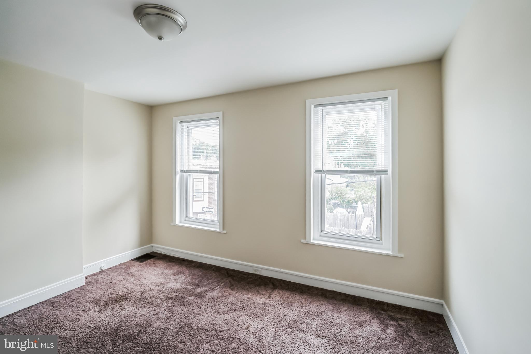 ROXBOROUGH - Residential Lease