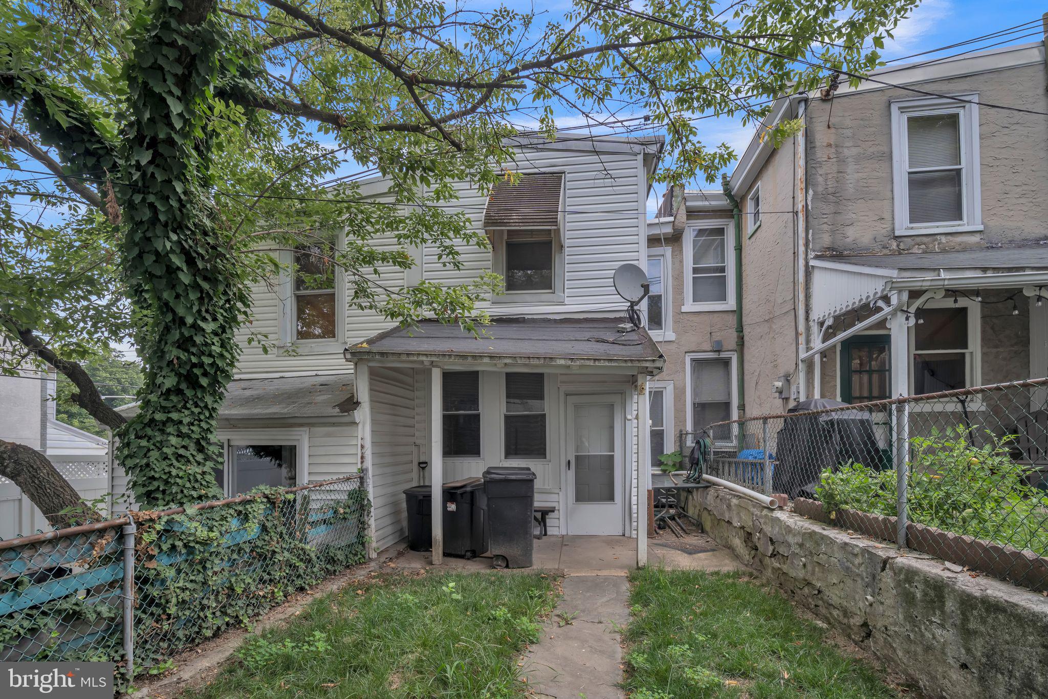 ROXBOROUGH - Residential Lease