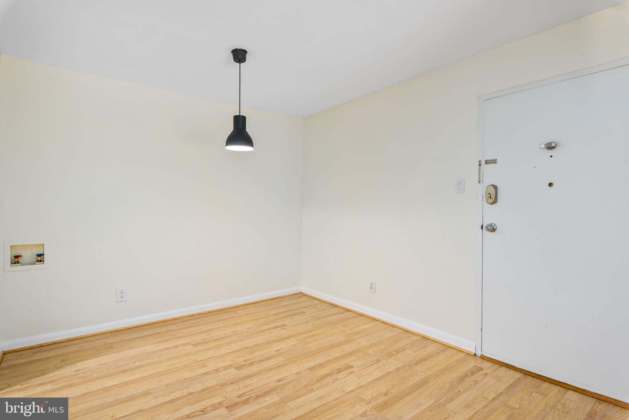 VANTAGE HILL - Residential