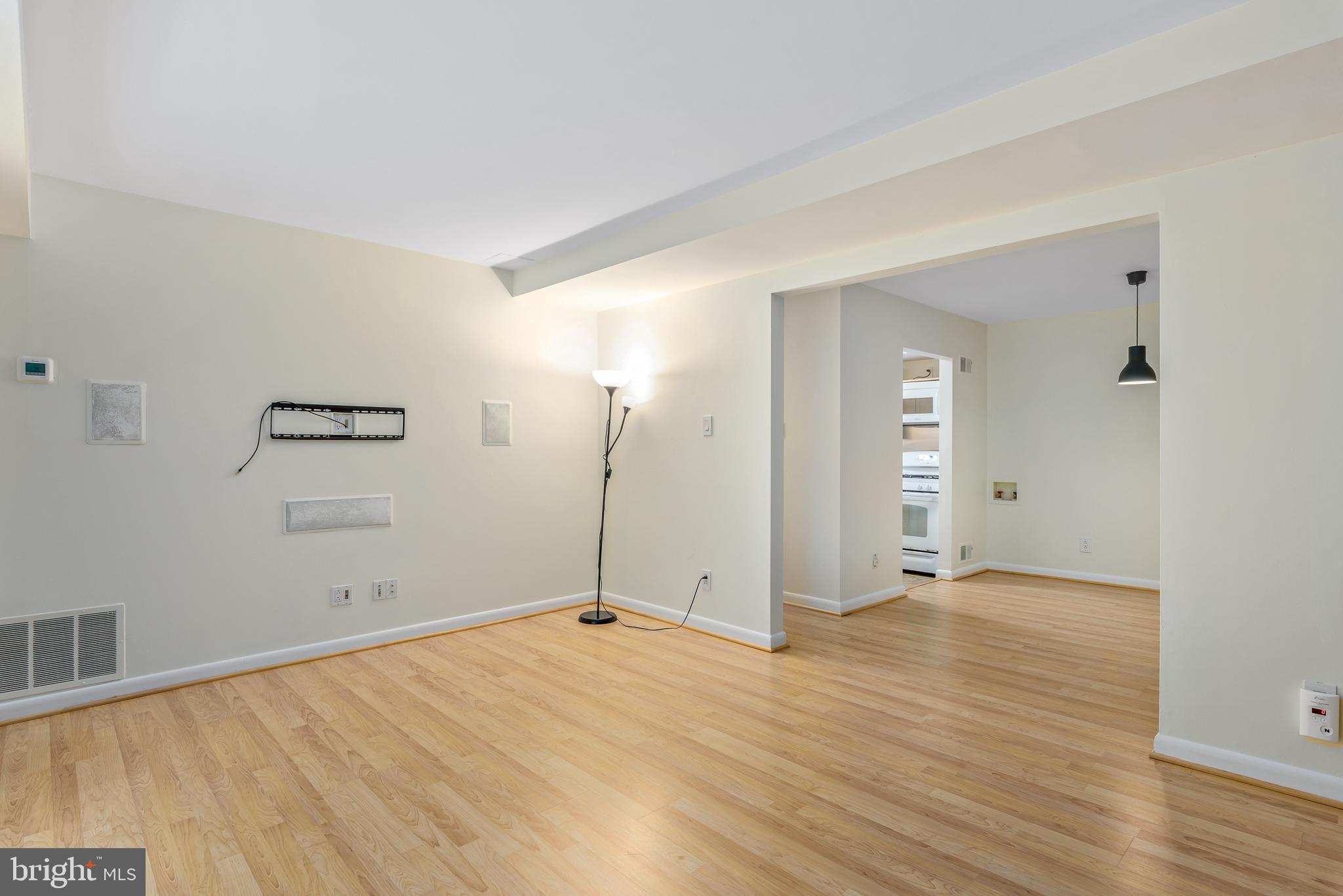 VANTAGE HILL - Residential