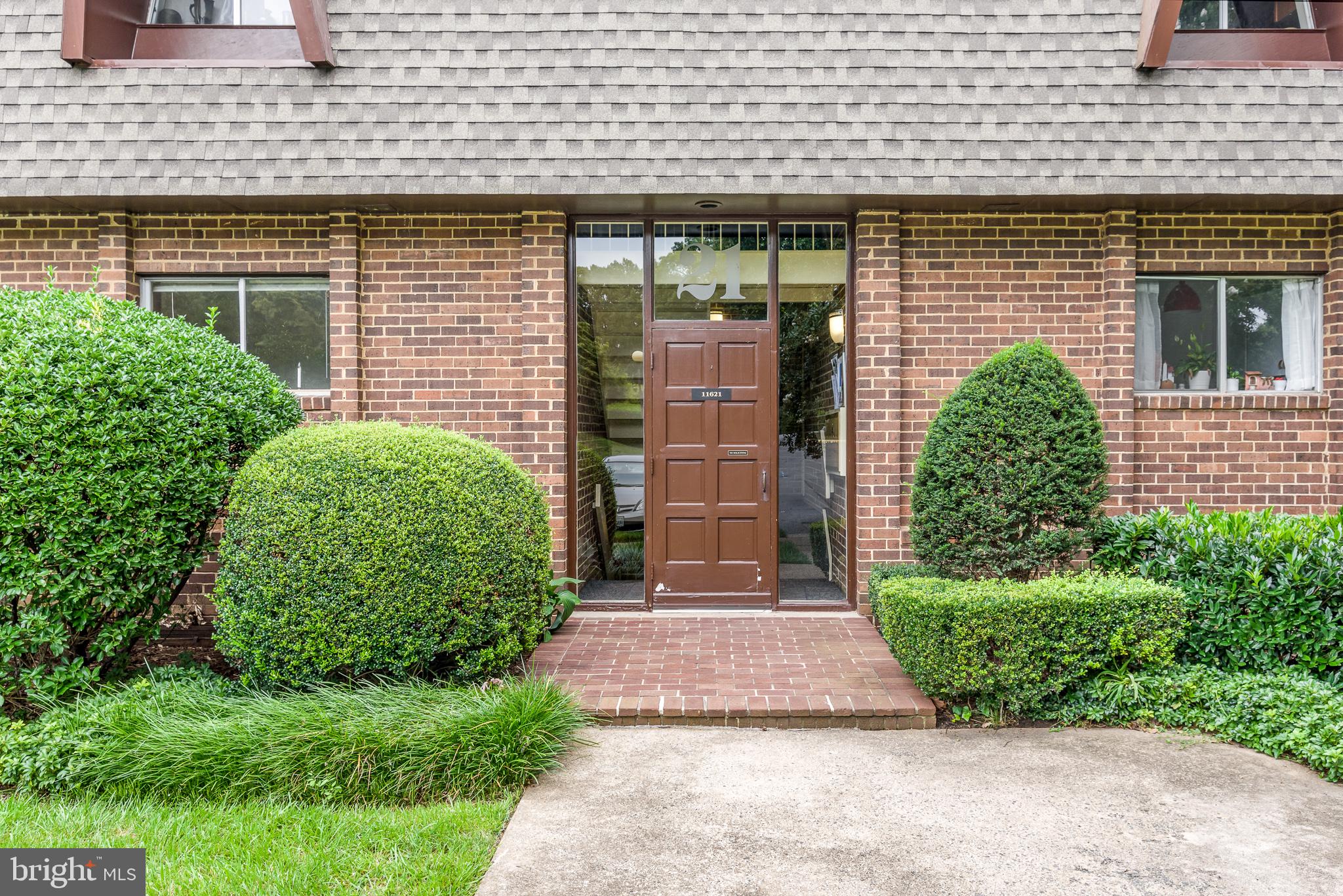 VANTAGE HILL - Residential