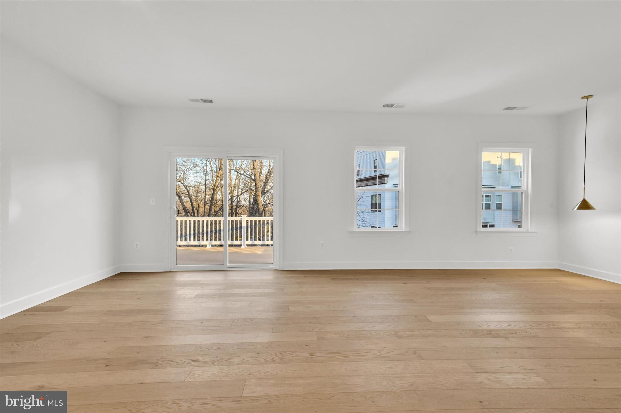 PIMMIT HILLS - Residential