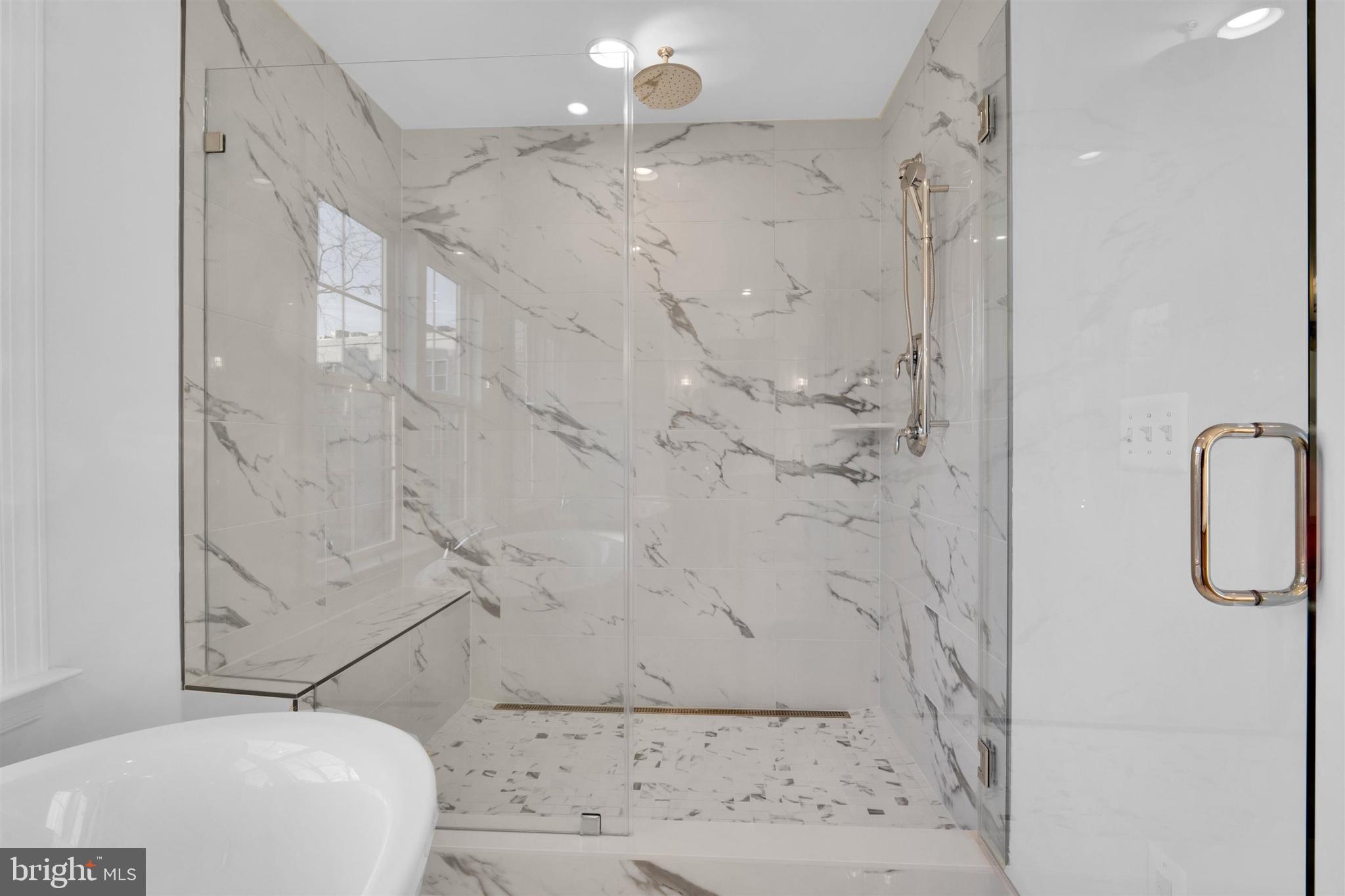 PIMMIT HILLS - Residential