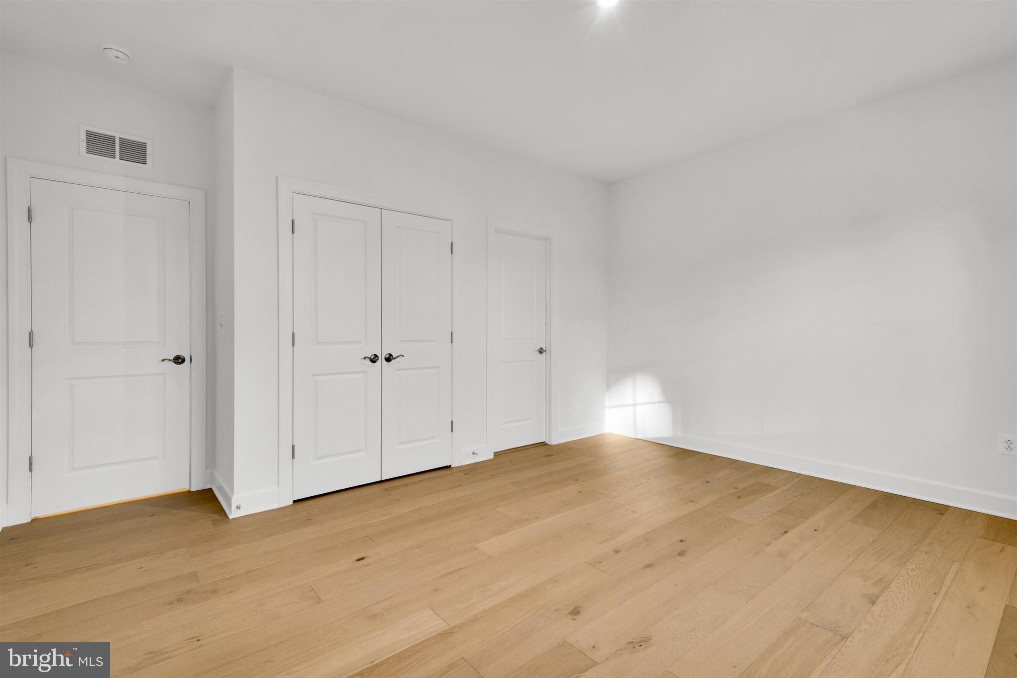 PIMMIT HILLS - Residential