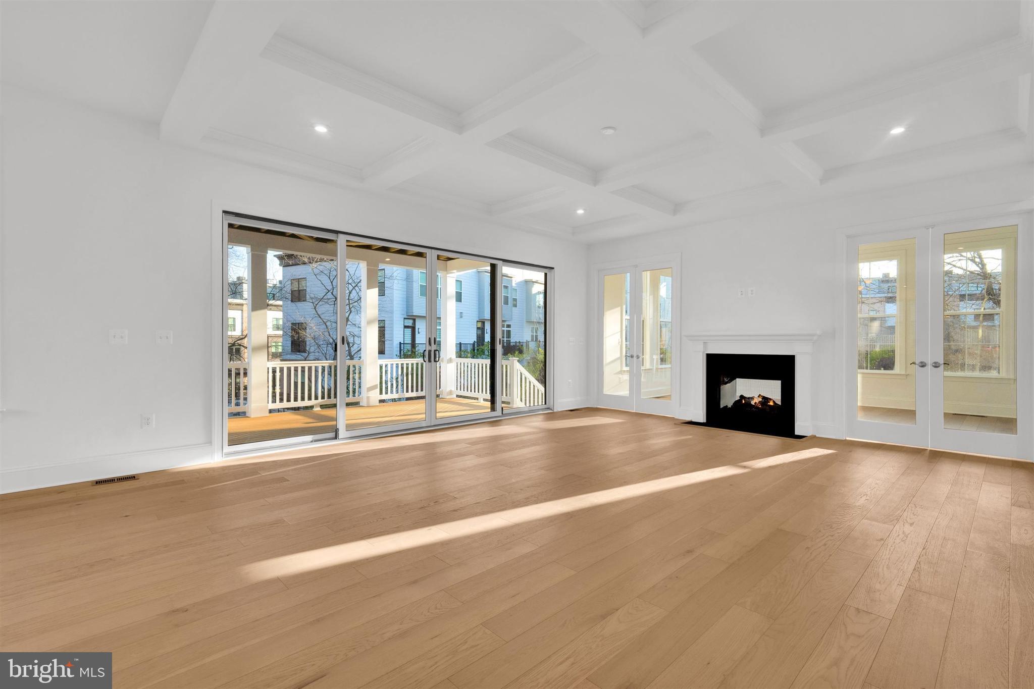 PIMMIT HILLS - Residential