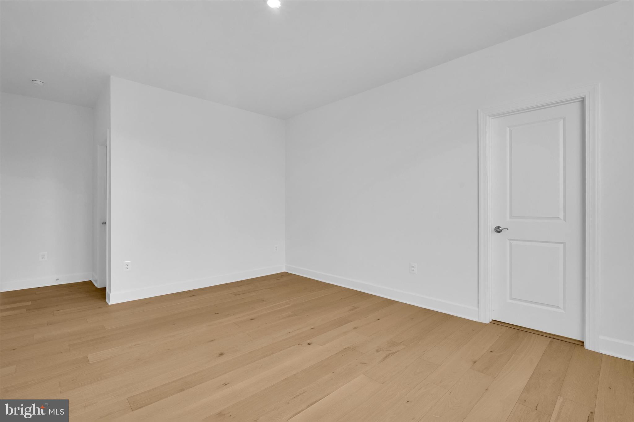 PIMMIT HILLS - Residential