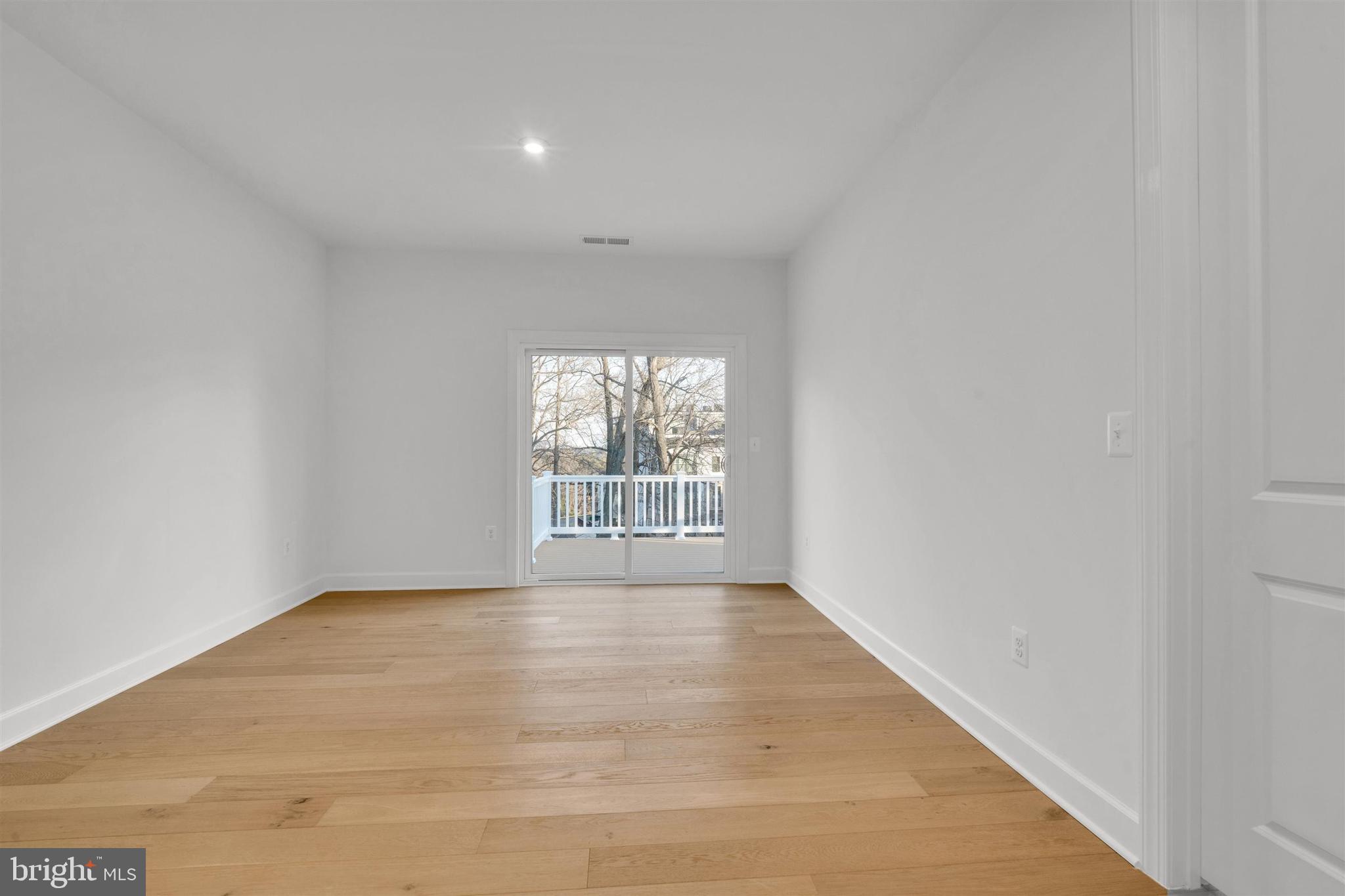 PIMMIT HILLS - Residential