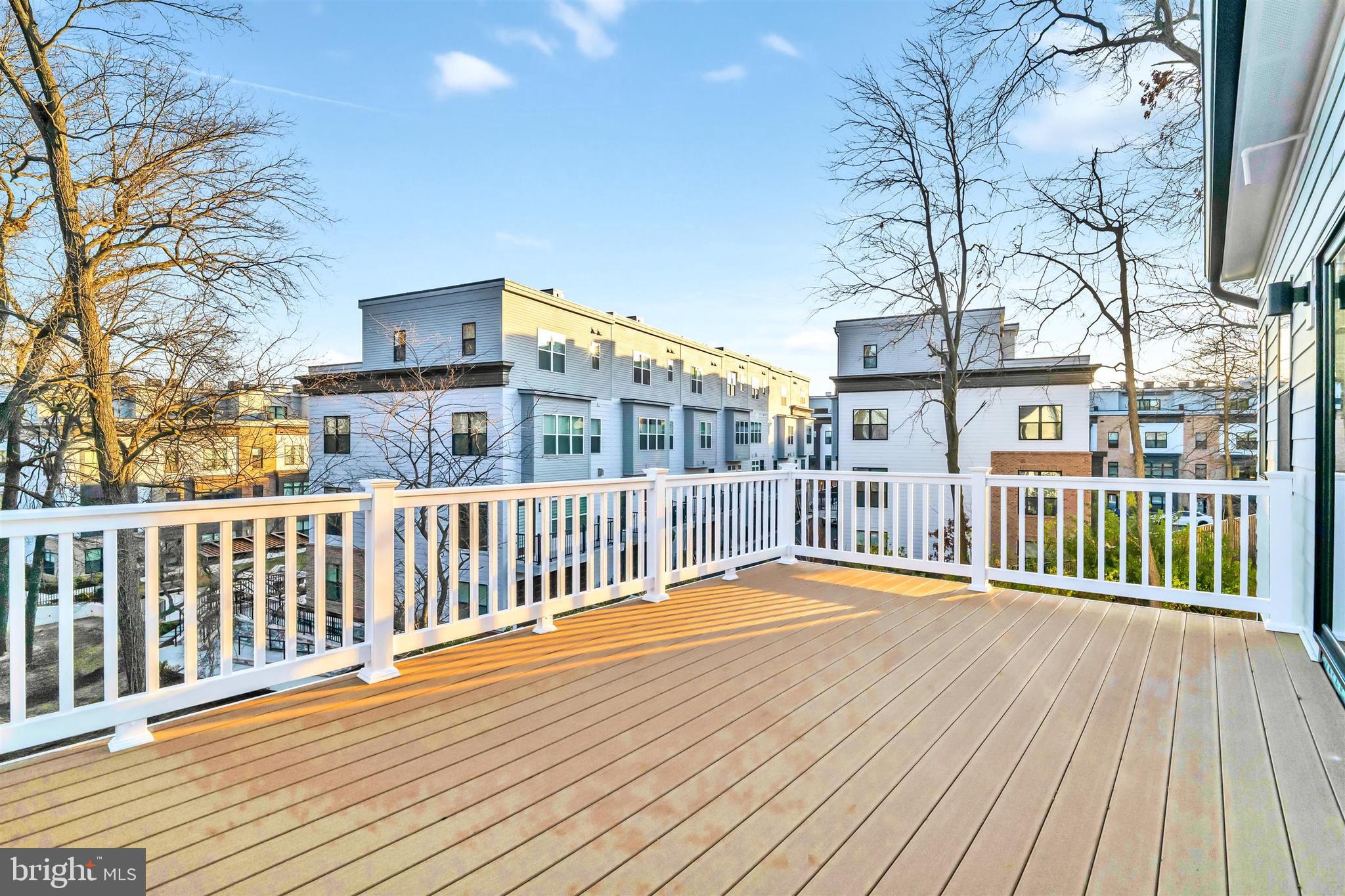 PIMMIT HILLS - Residential