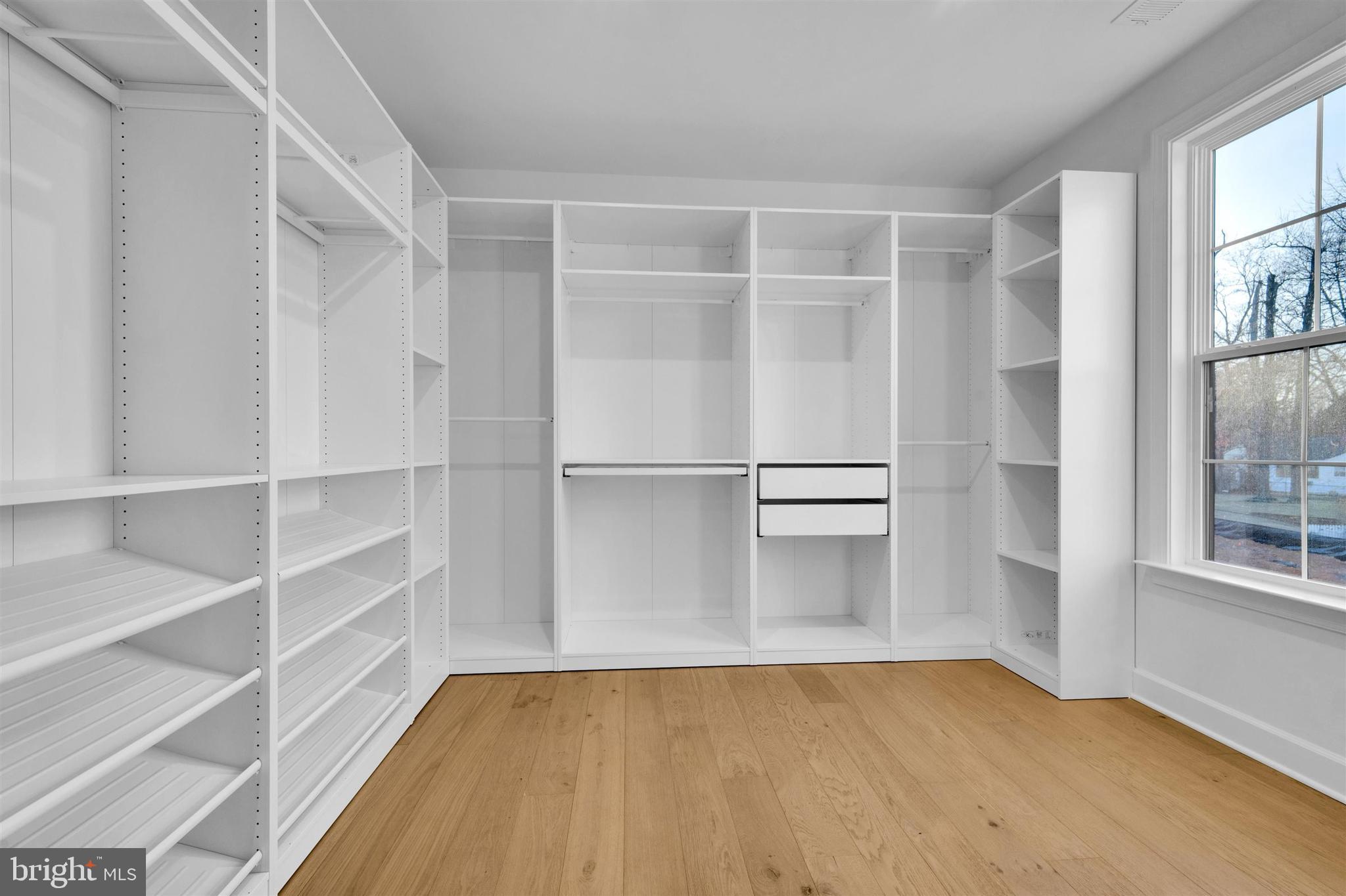 PIMMIT HILLS - Residential