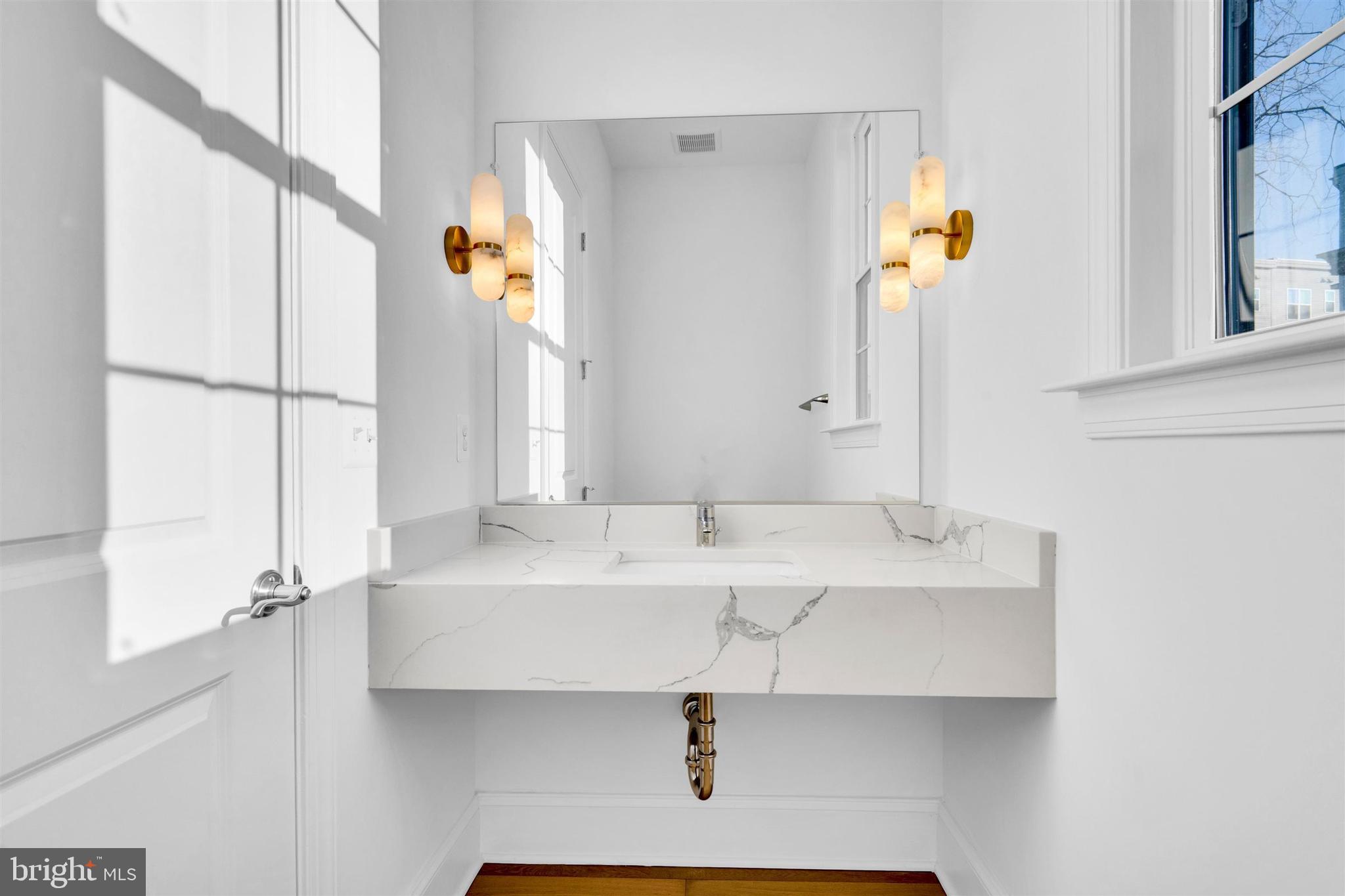 PIMMIT HILLS - Residential