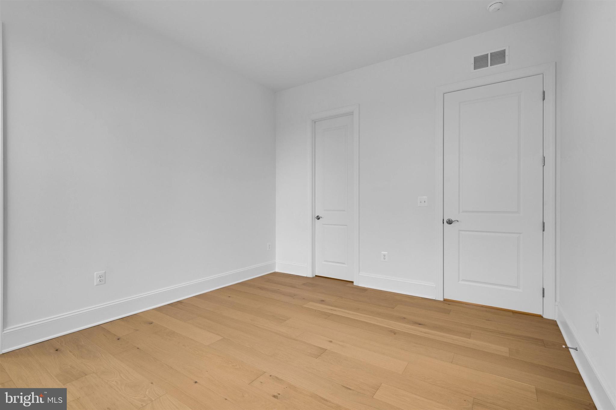 PIMMIT HILLS - Residential