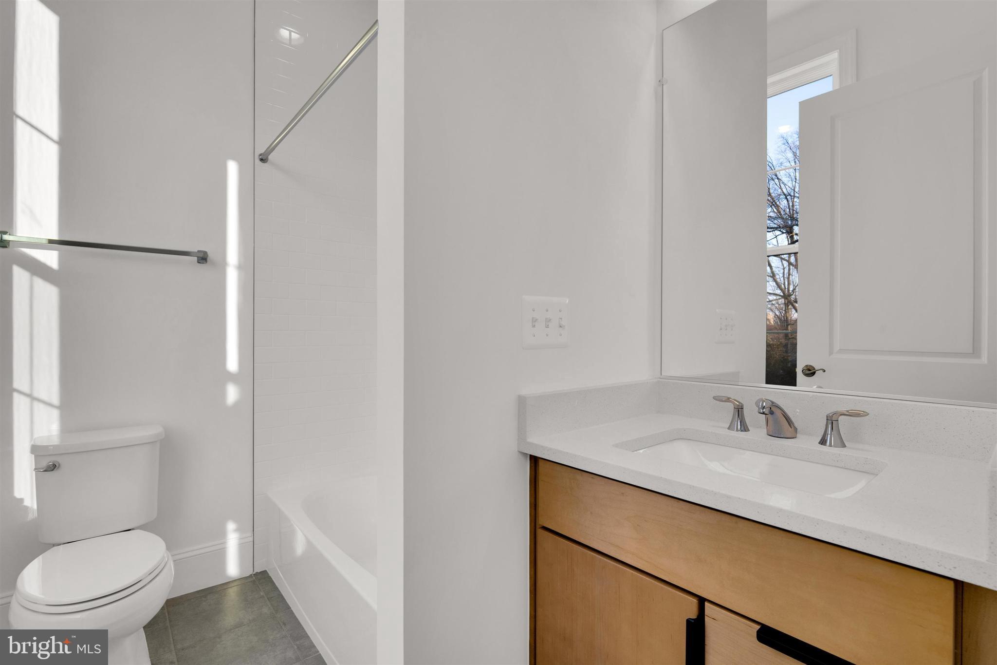 PIMMIT HILLS - Residential