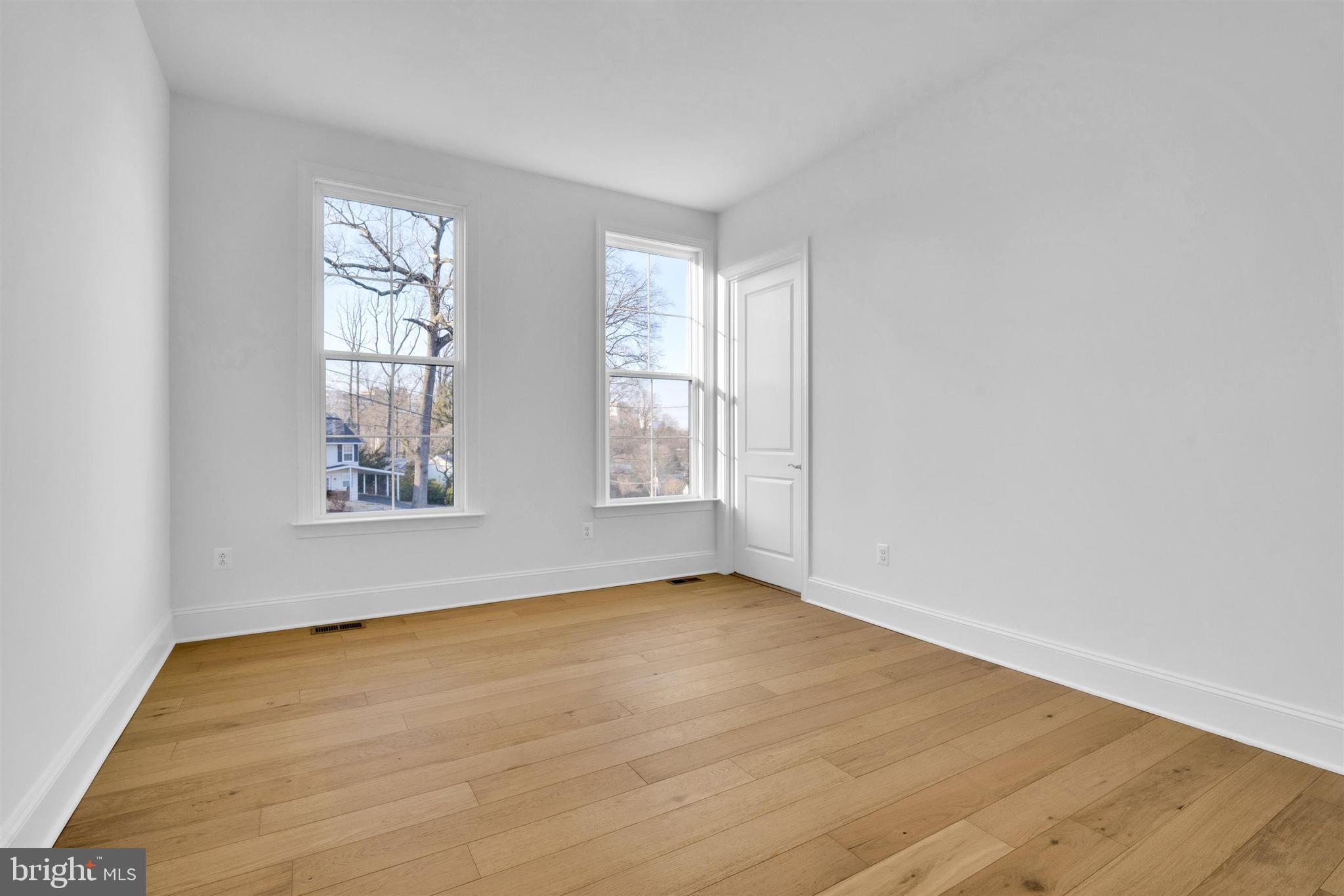 PIMMIT HILLS - Residential