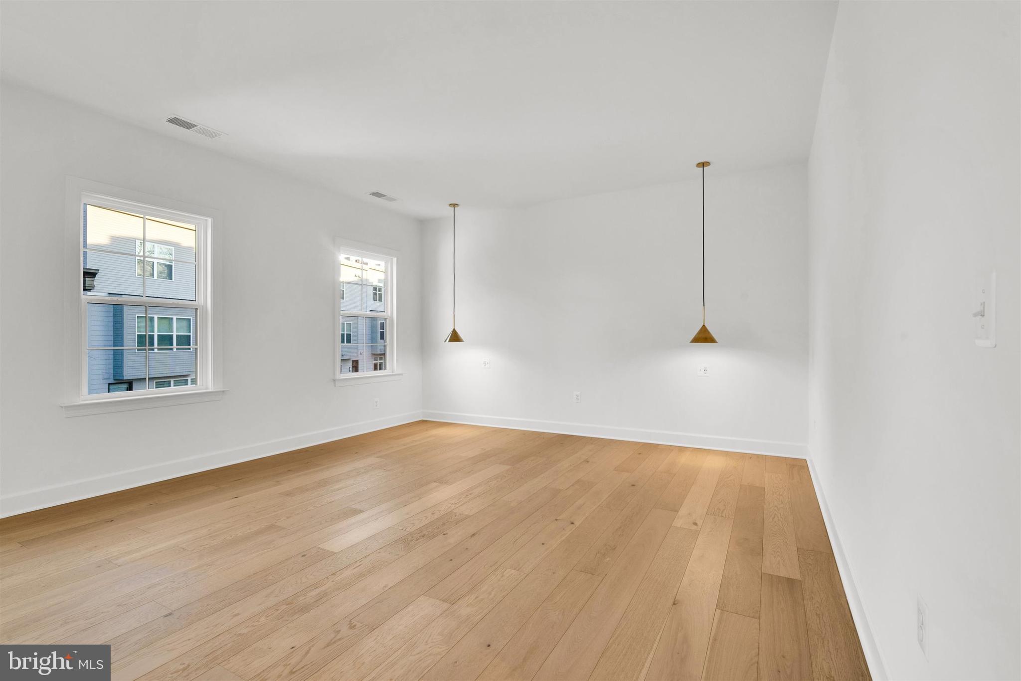 PIMMIT HILLS - Residential