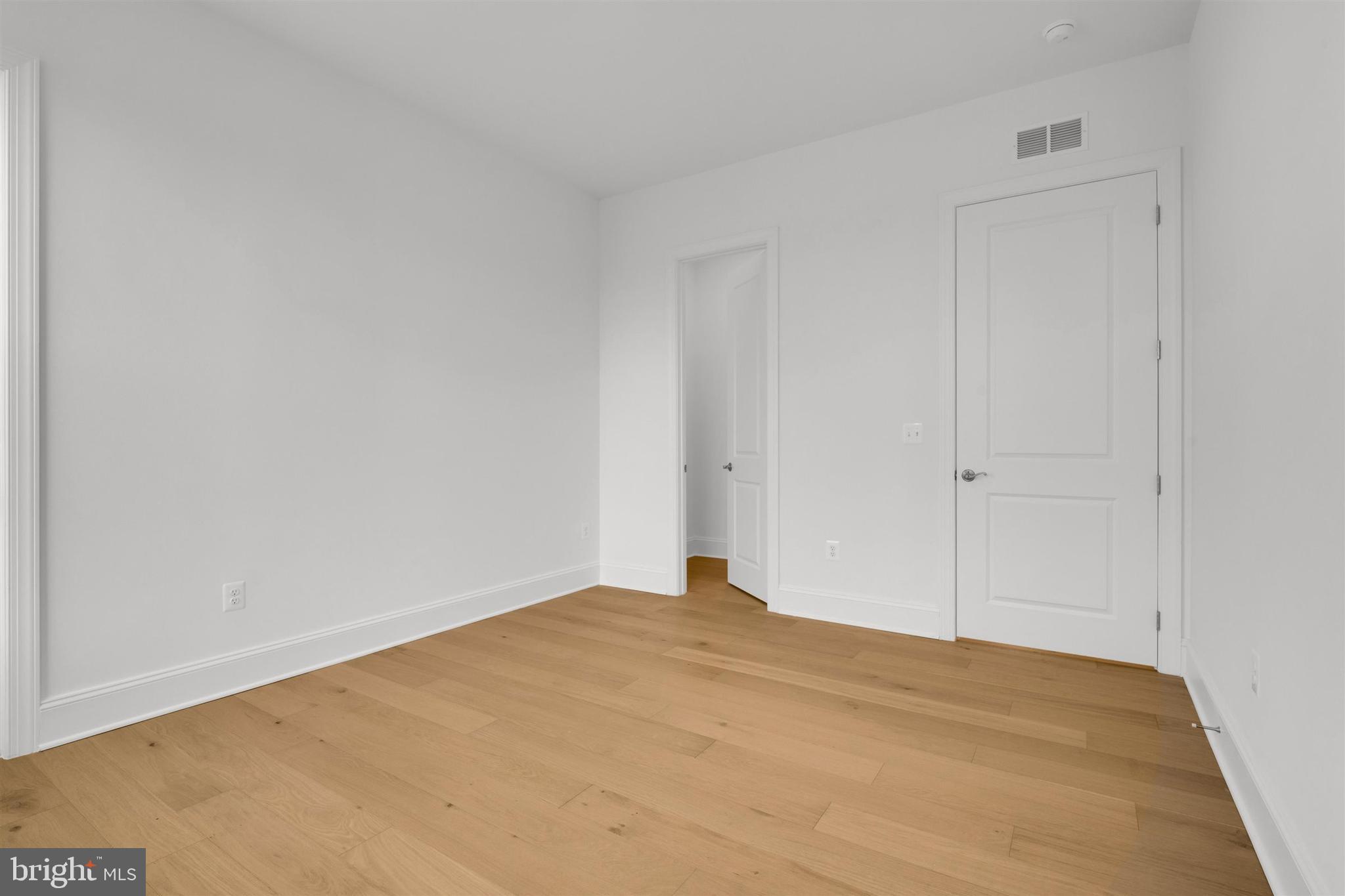 PIMMIT HILLS - Residential