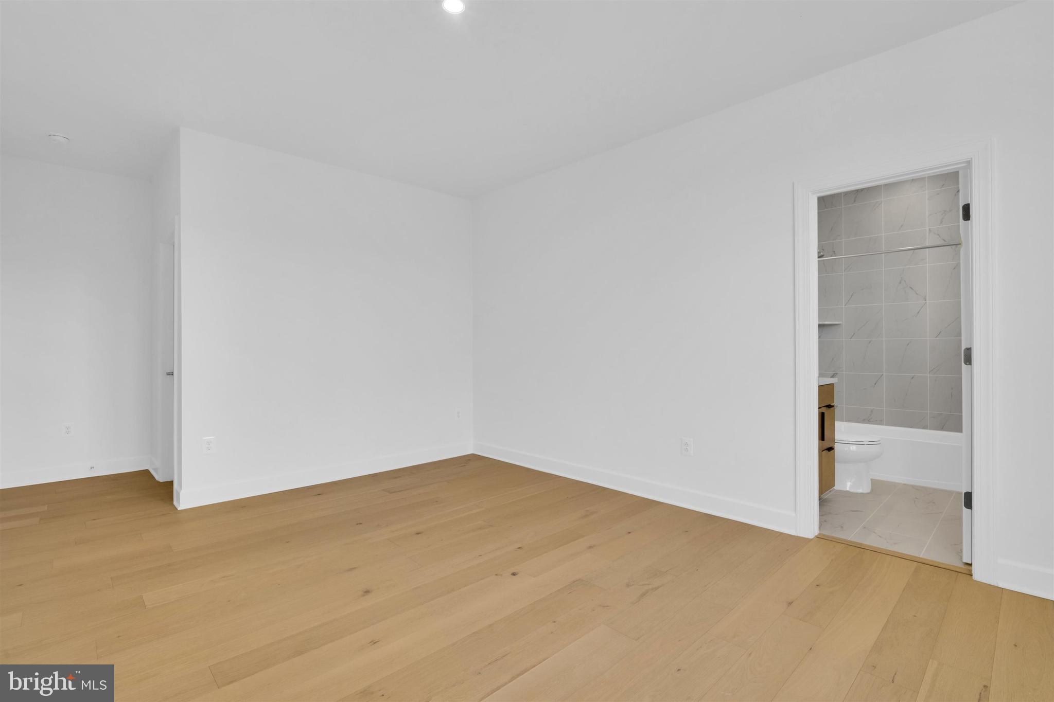 PIMMIT HILLS - Residential