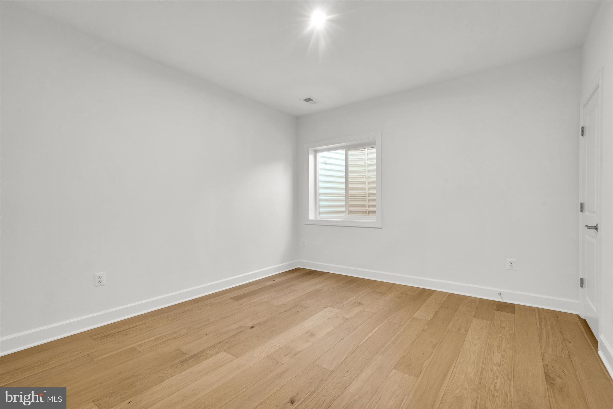 PIMMIT HILLS - Residential