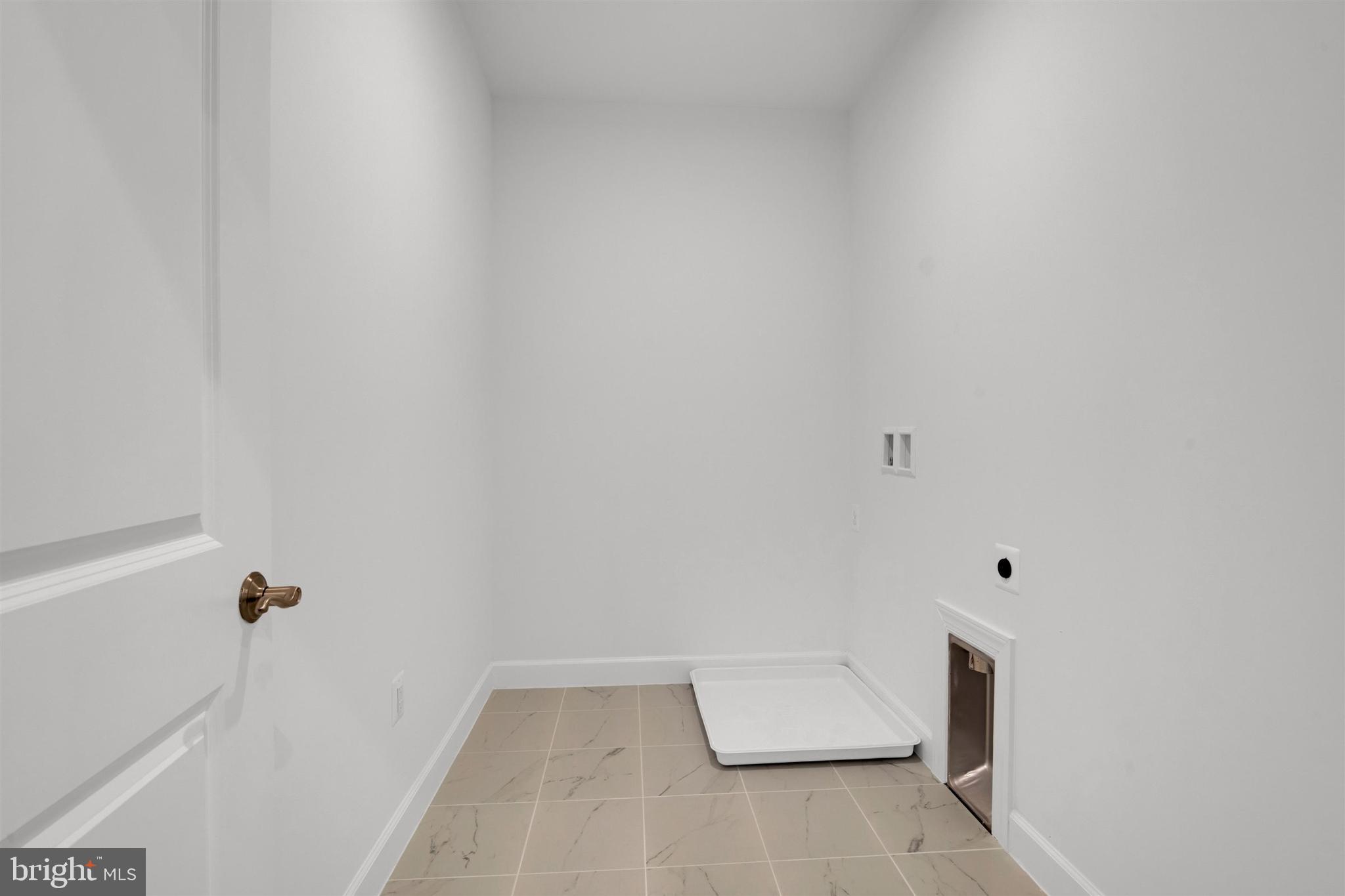 PIMMIT HILLS - Residential