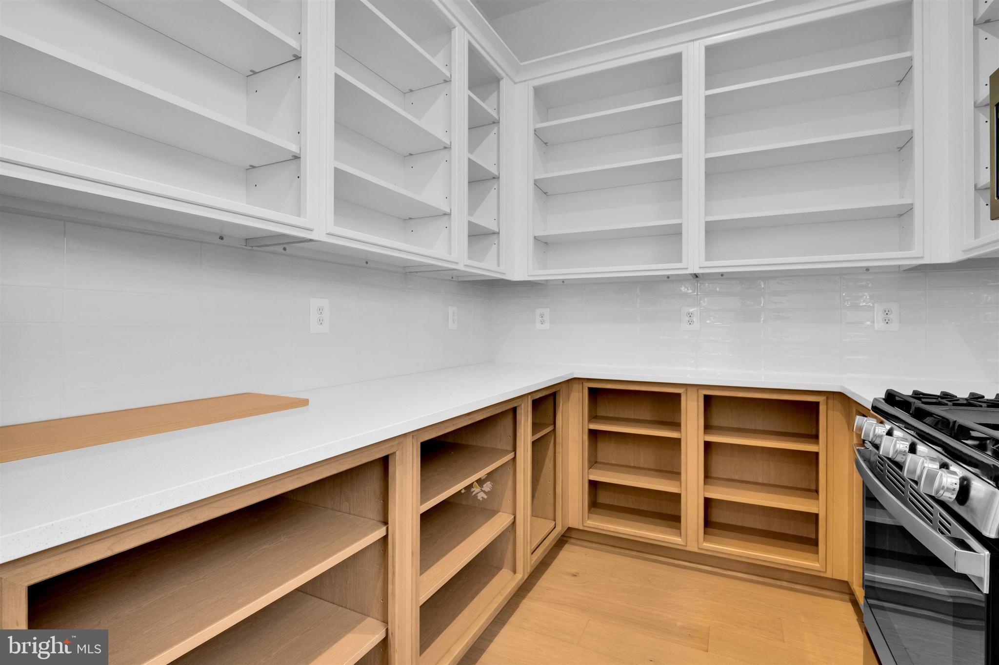 PIMMIT HILLS - Residential