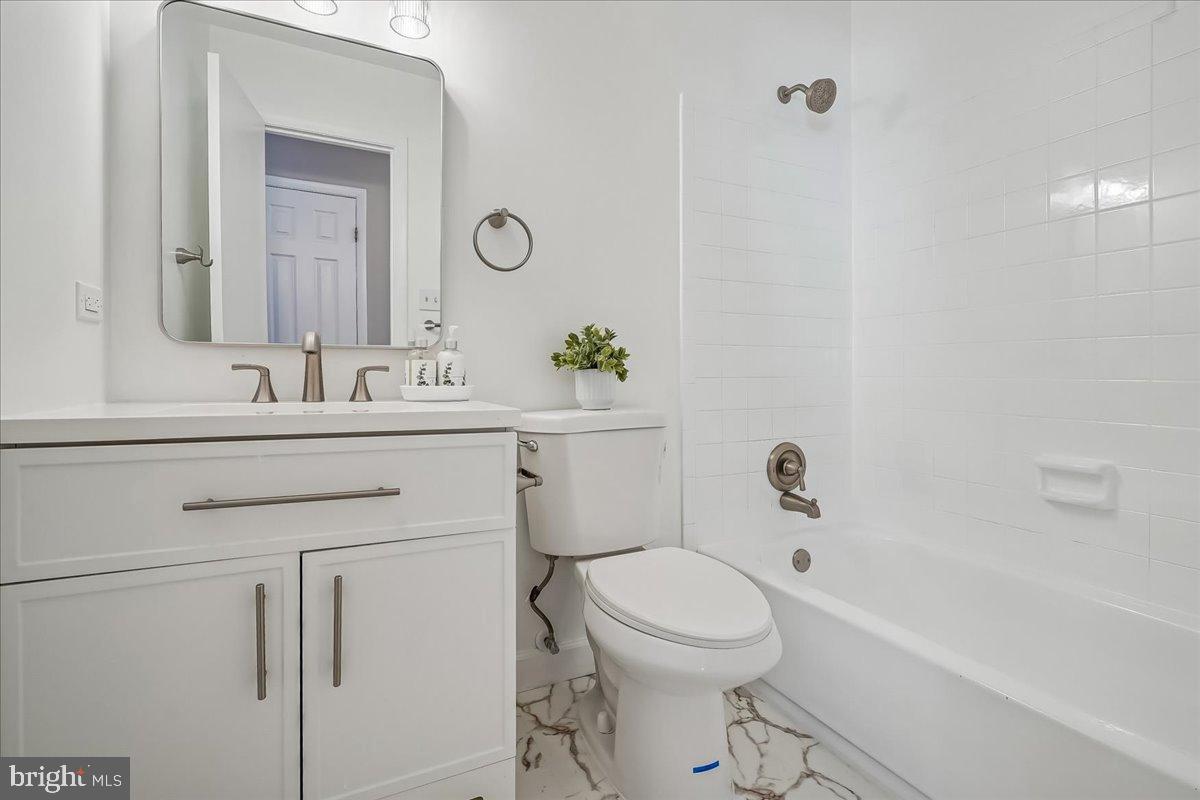 DALE CITY - Residential