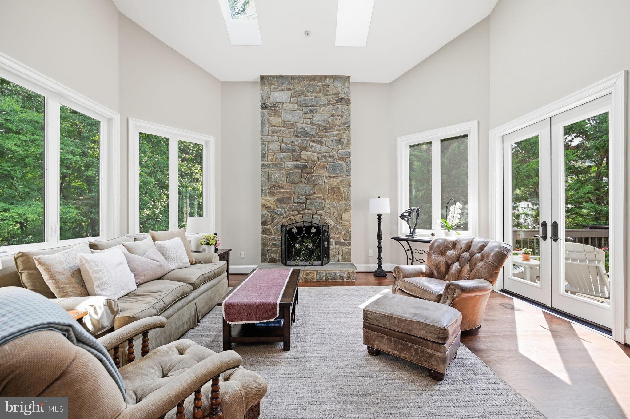 1257 NEW BEDFORD LANE