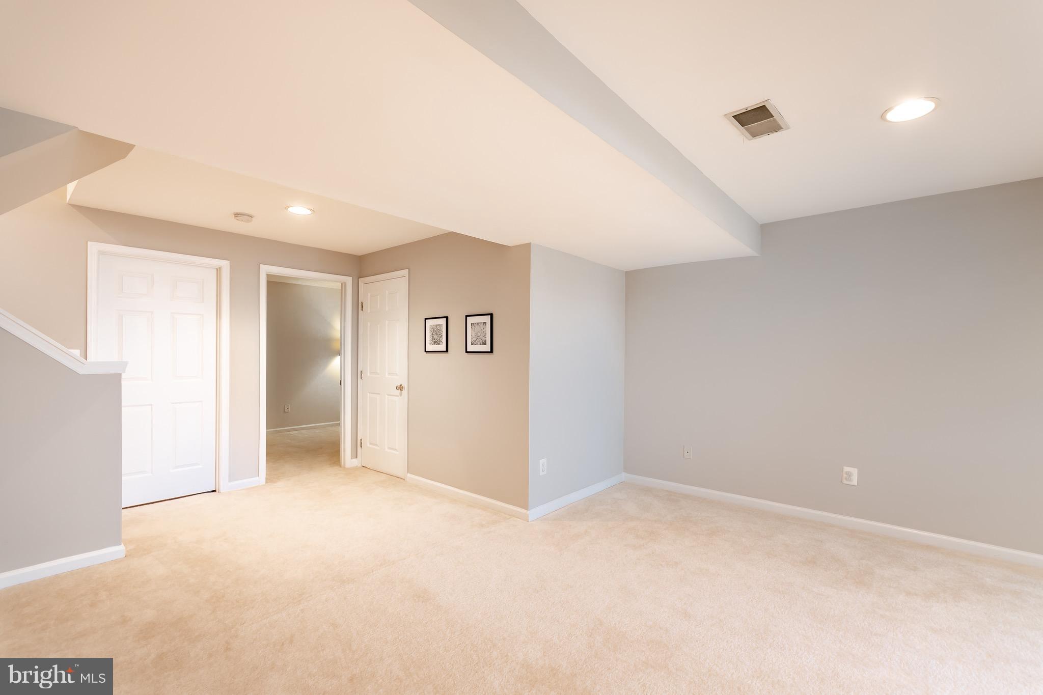 CENTRE RIDGE - Residential