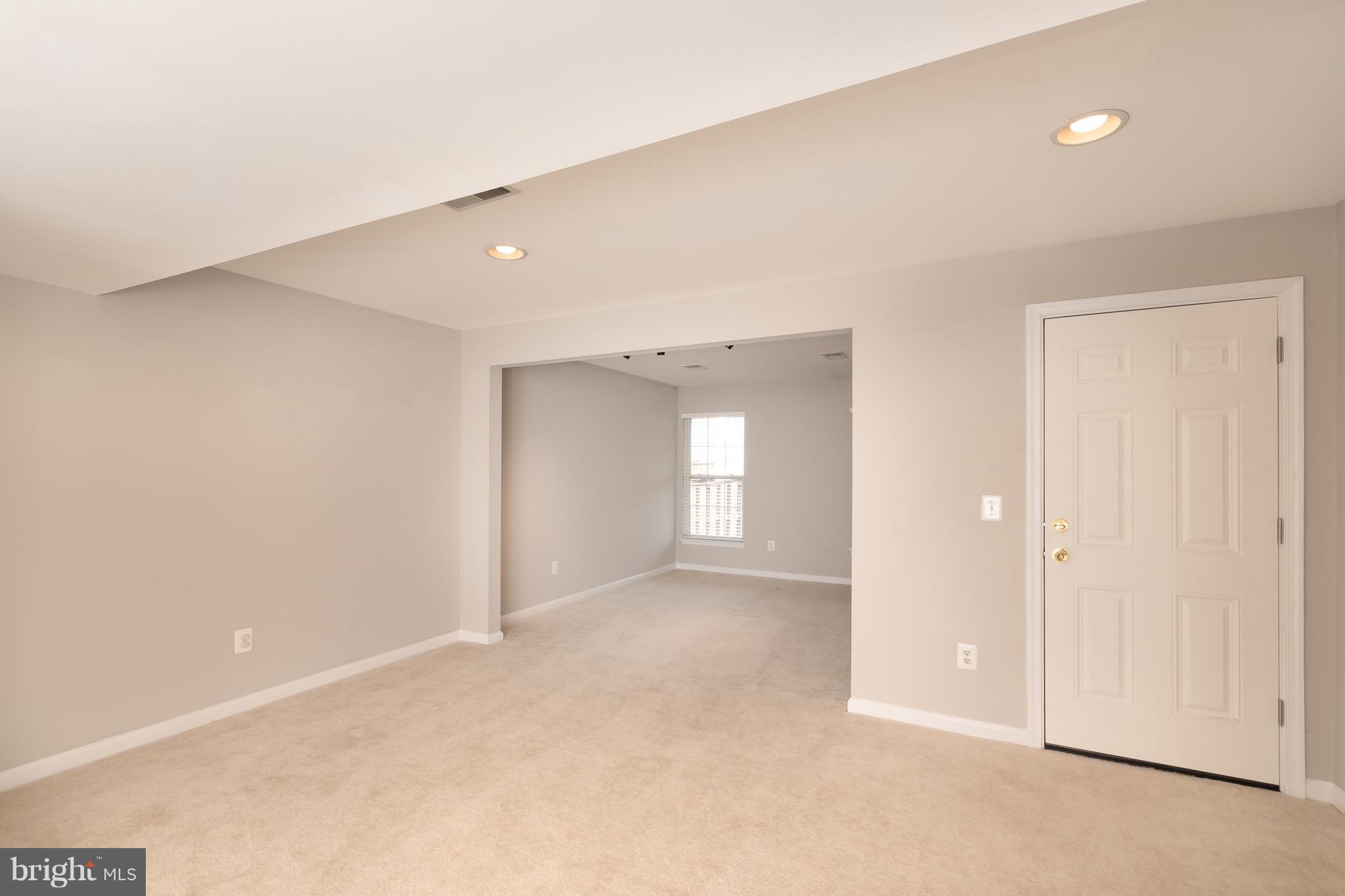 CENTRE RIDGE - Residential