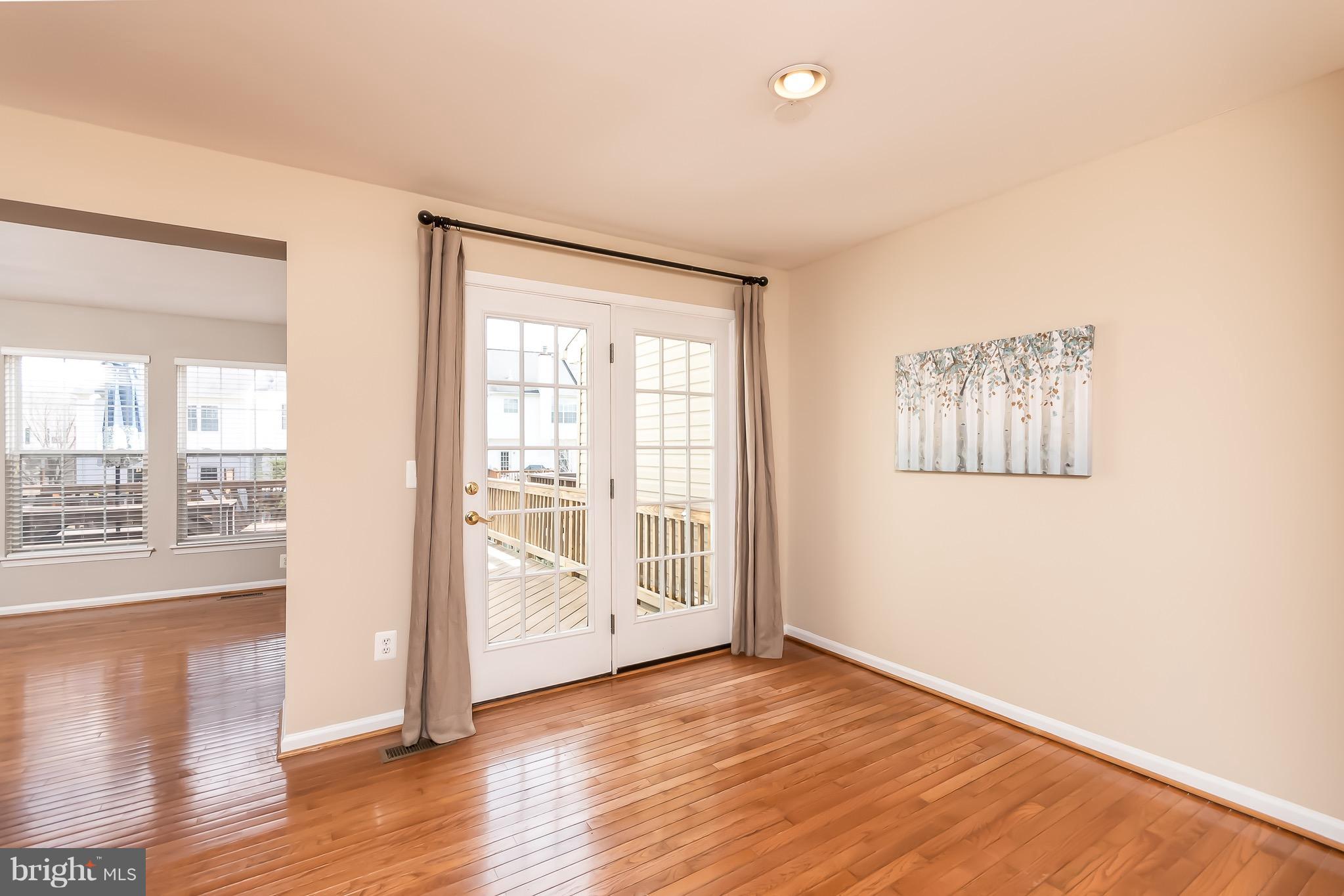 CENTRE RIDGE - Residential