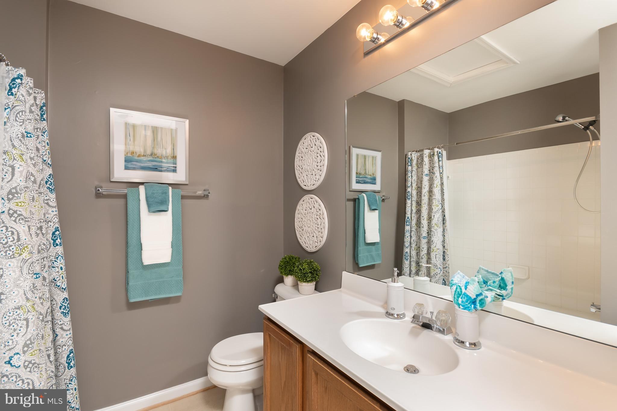 CENTRE RIDGE - Residential