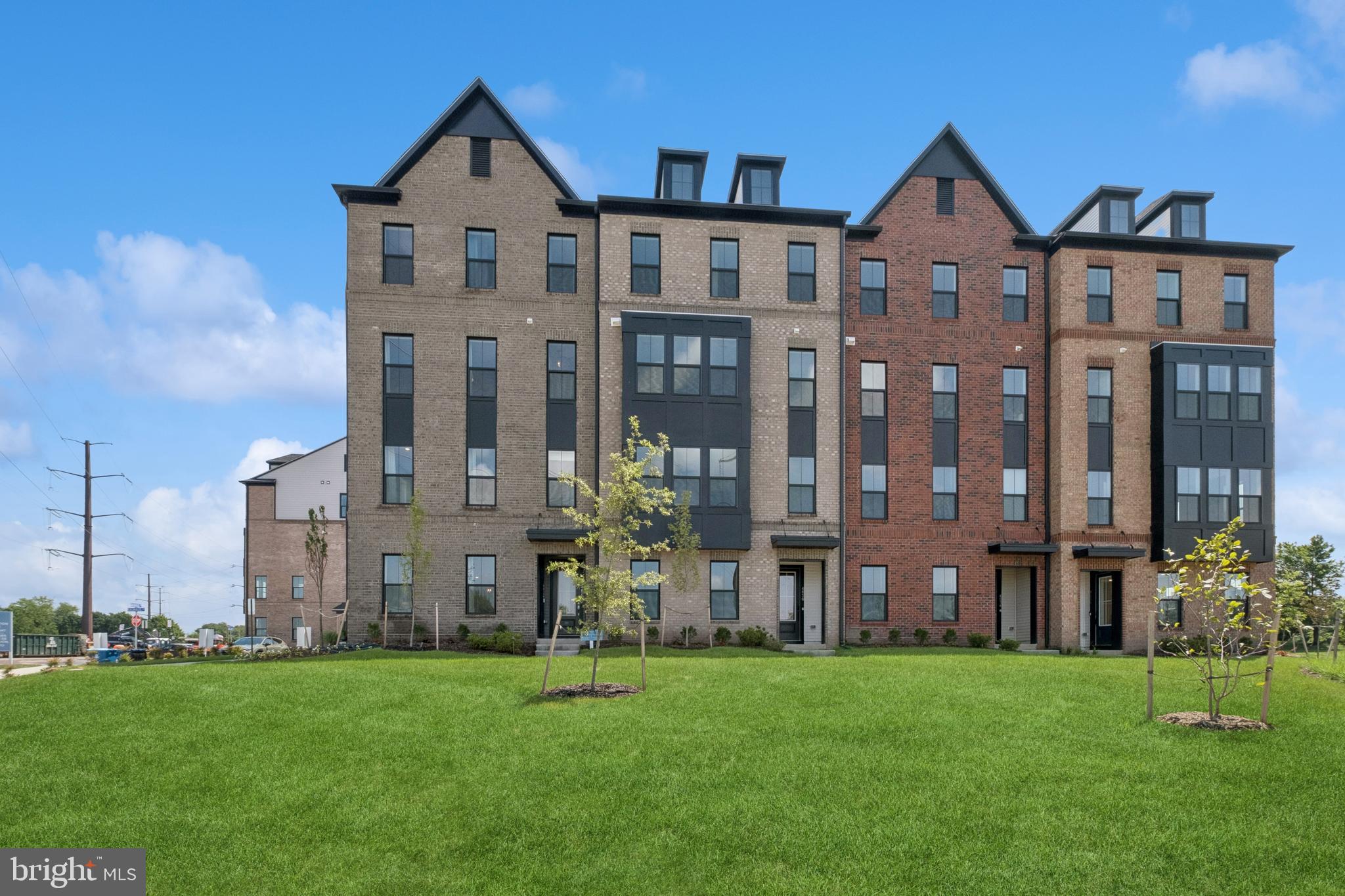 GALLERY PARK AT WESTFIELDS - Residential