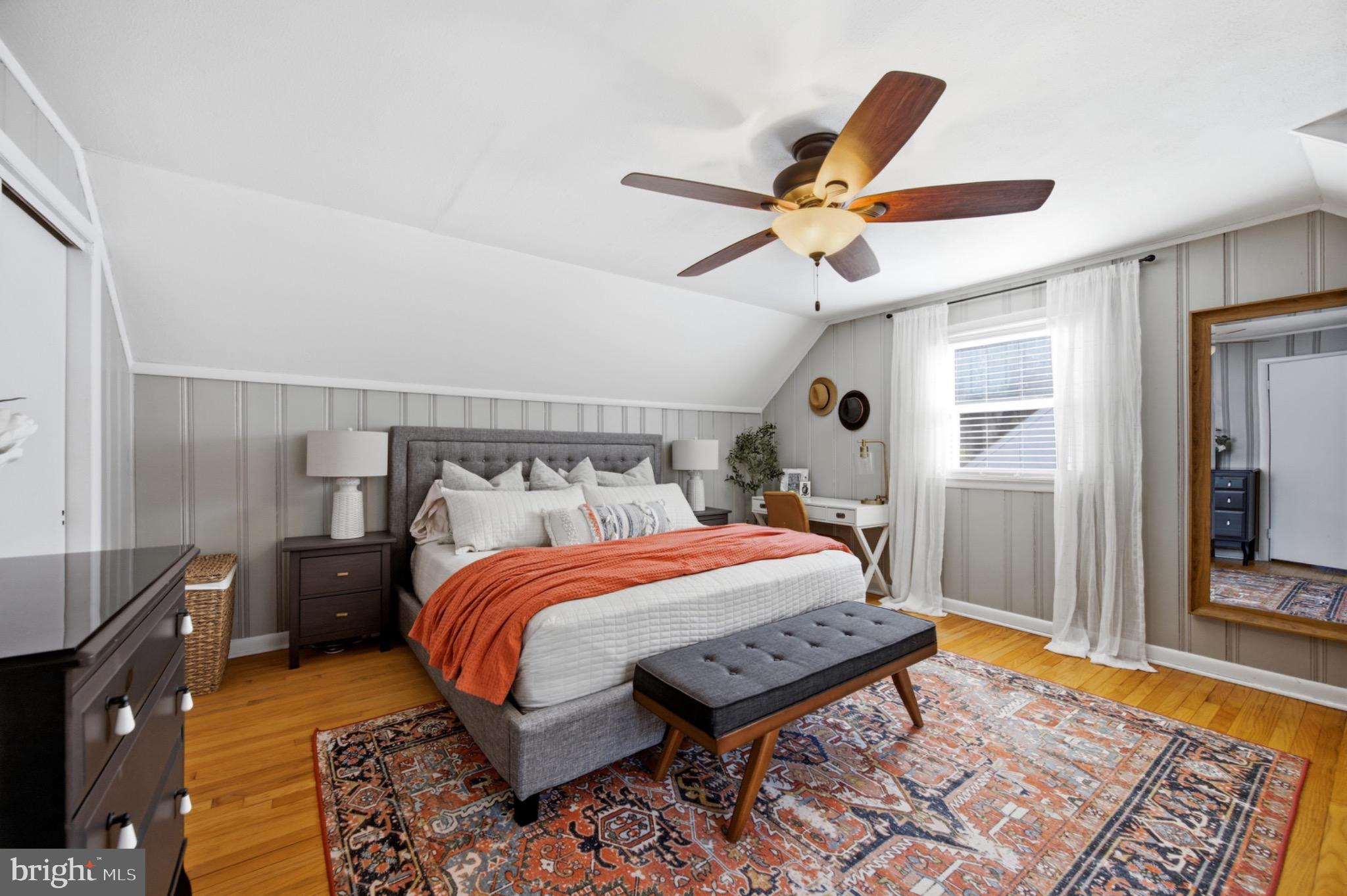 GLENDALE - Residential