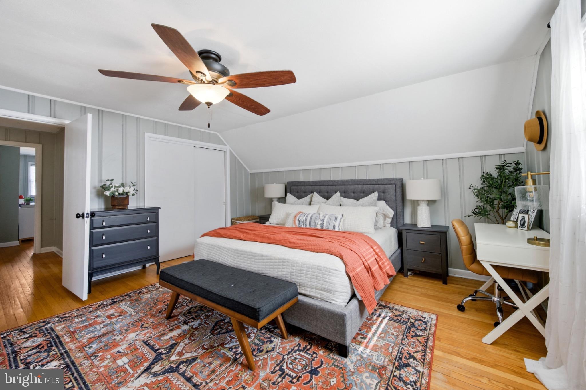 GLENDALE - Residential