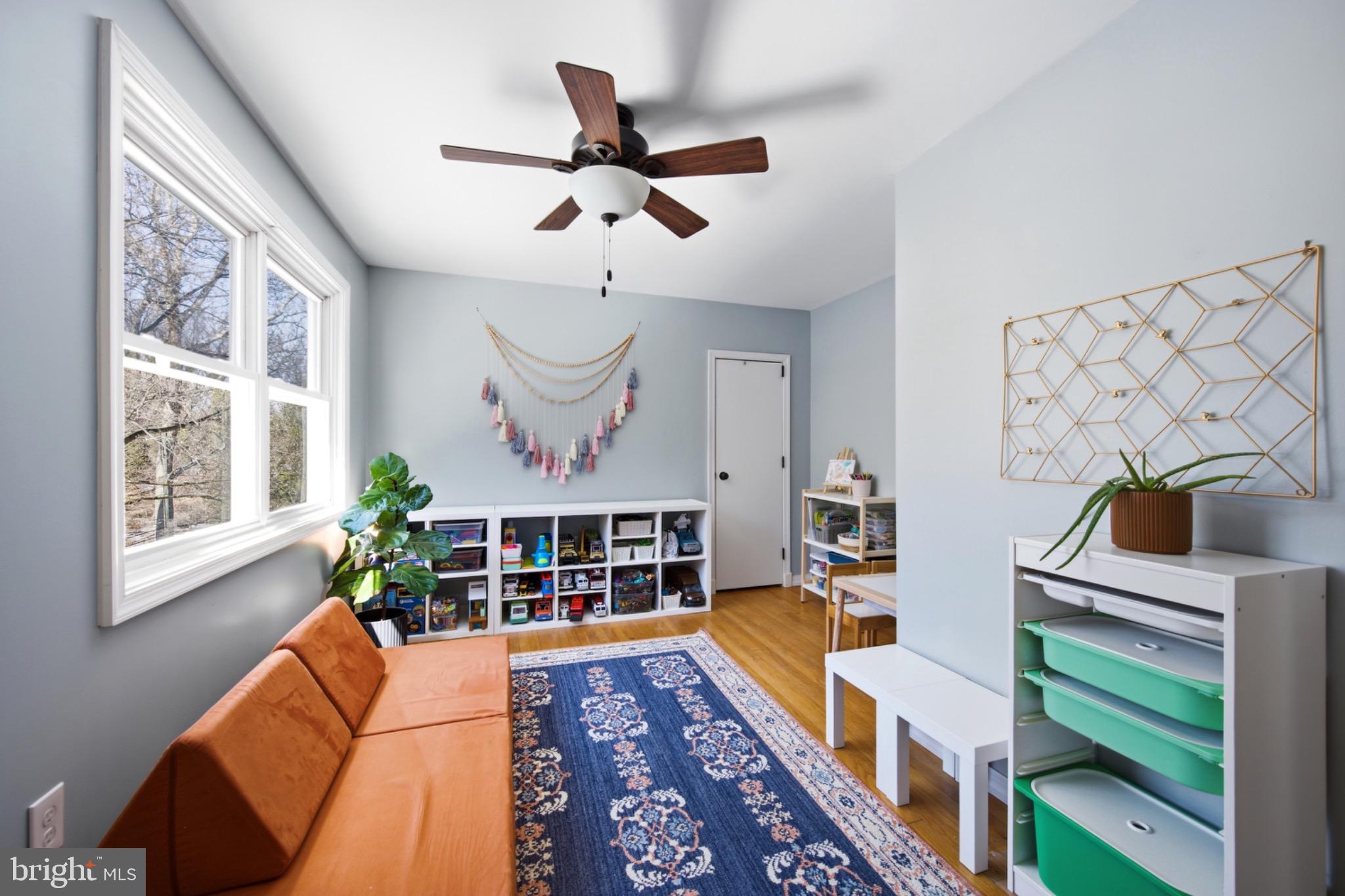 GLENDALE - Residential