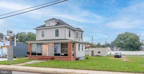 Photo of 4705 Ritchie Highway, BALTIMORE, MD 21225 (MLS # MDAA2127428)