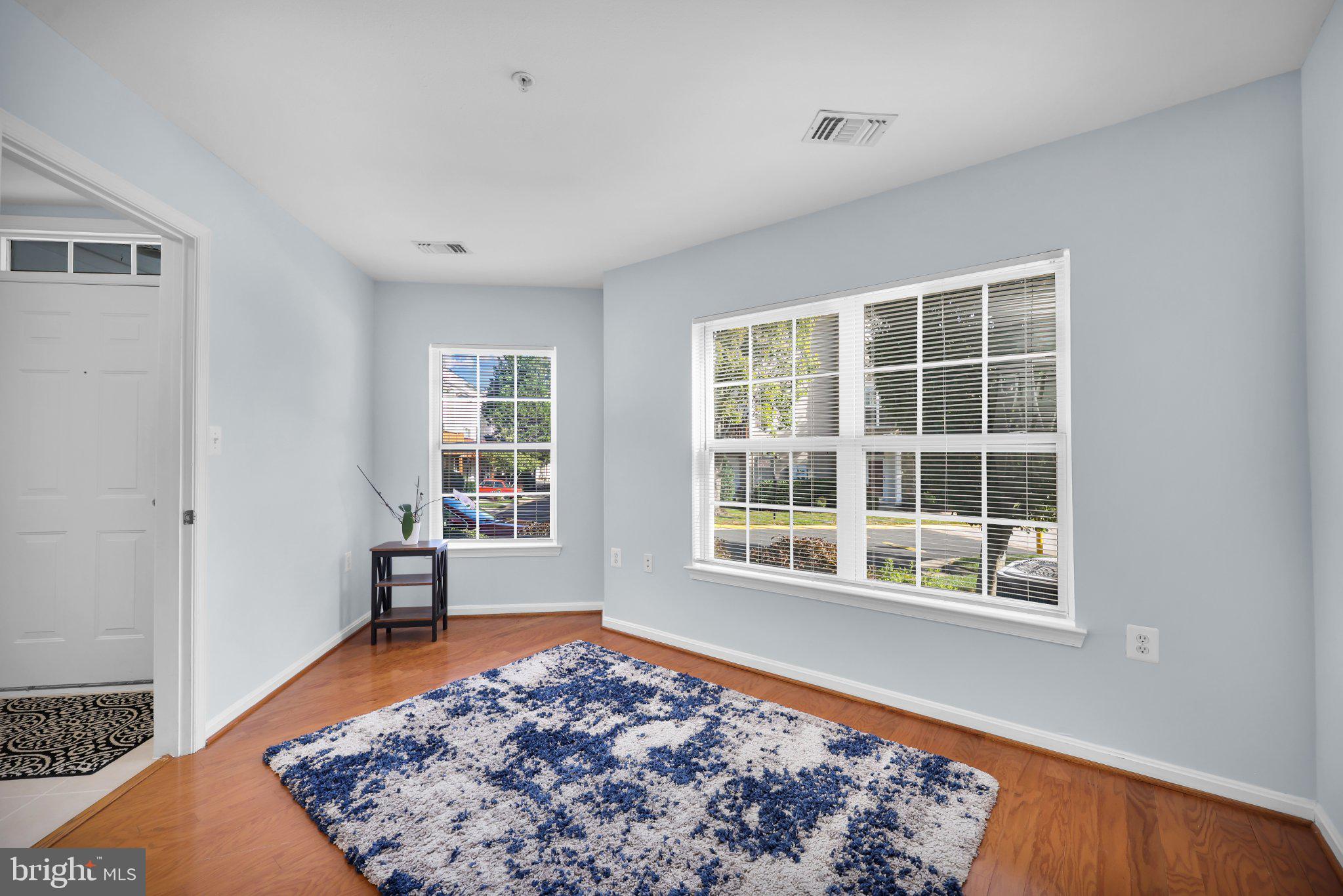 21800 DRAGONS GREEN SQUARE
