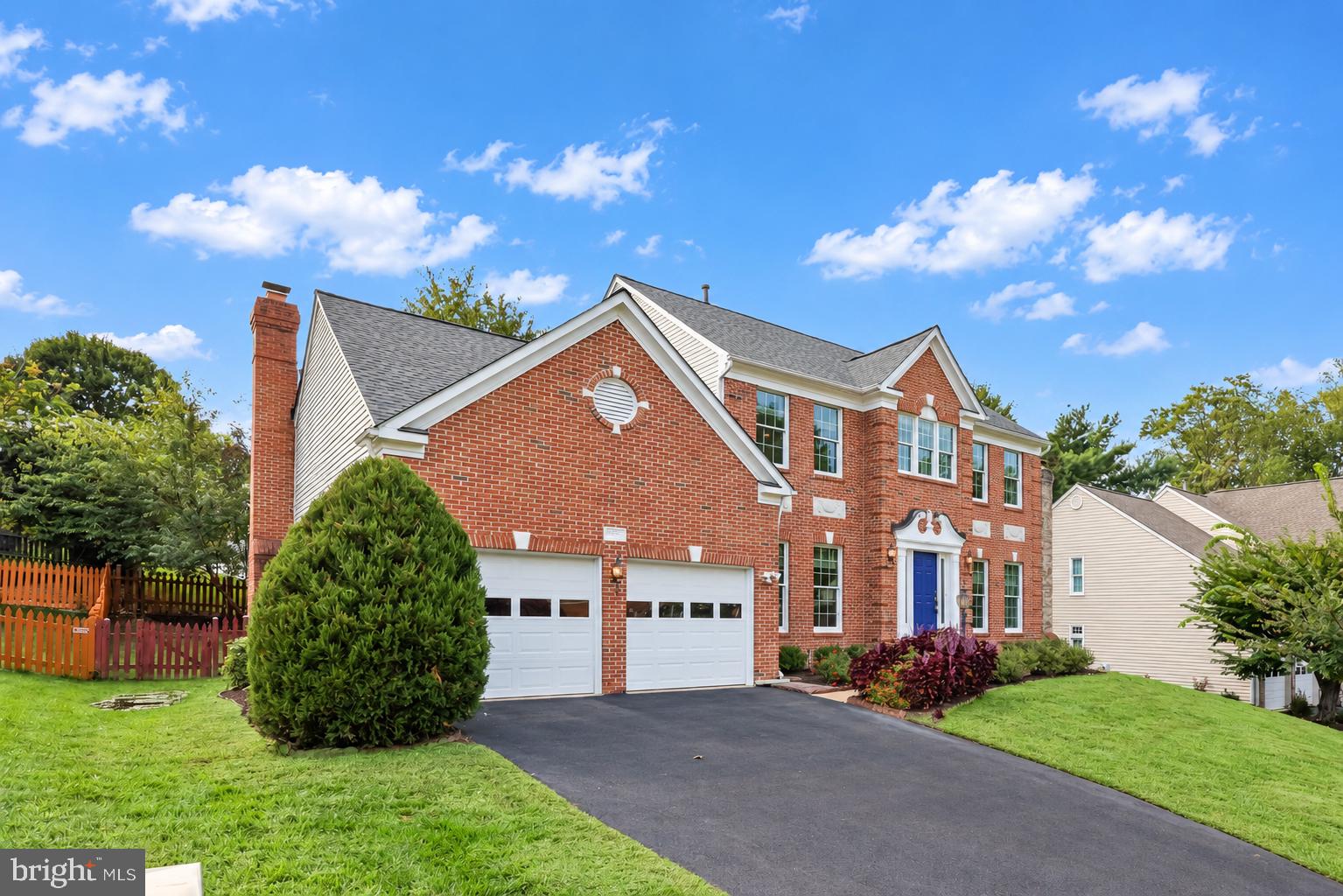 7912 BRACKSFORD COURT
