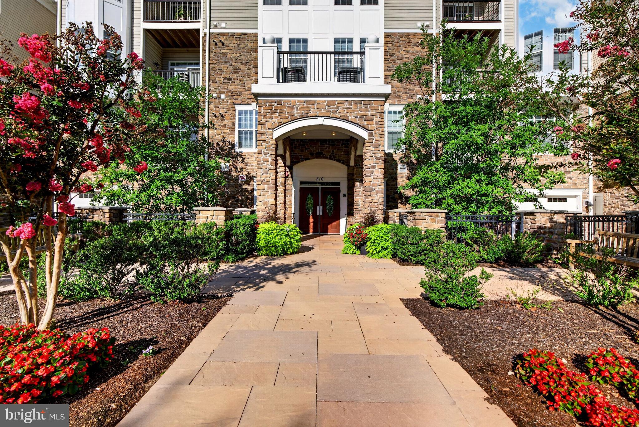 510 QUARRY VIEW COURT 206