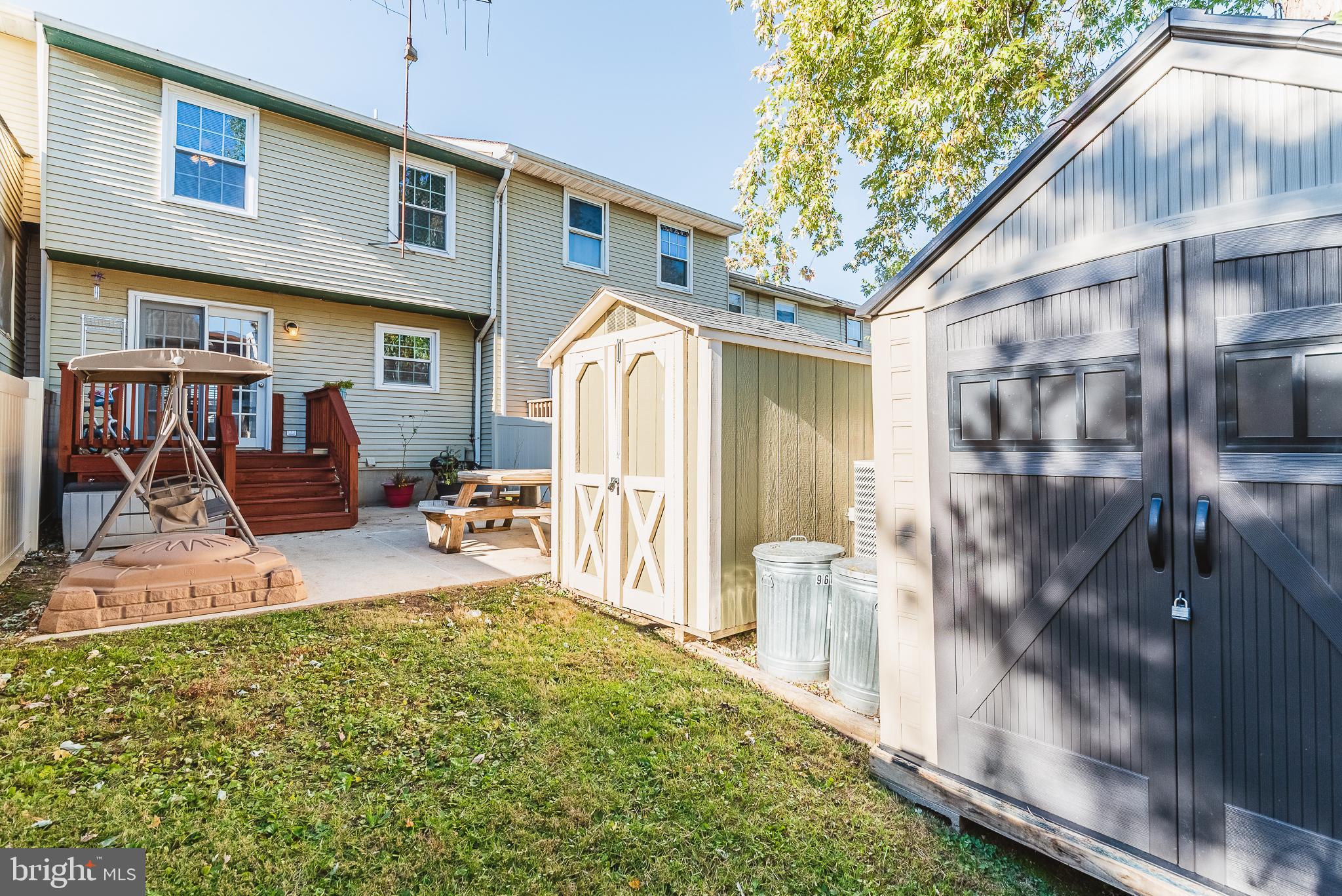 KINGS COURT - Residential