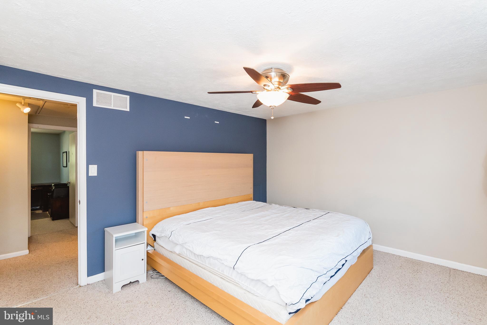 KINGS COURT - Residential