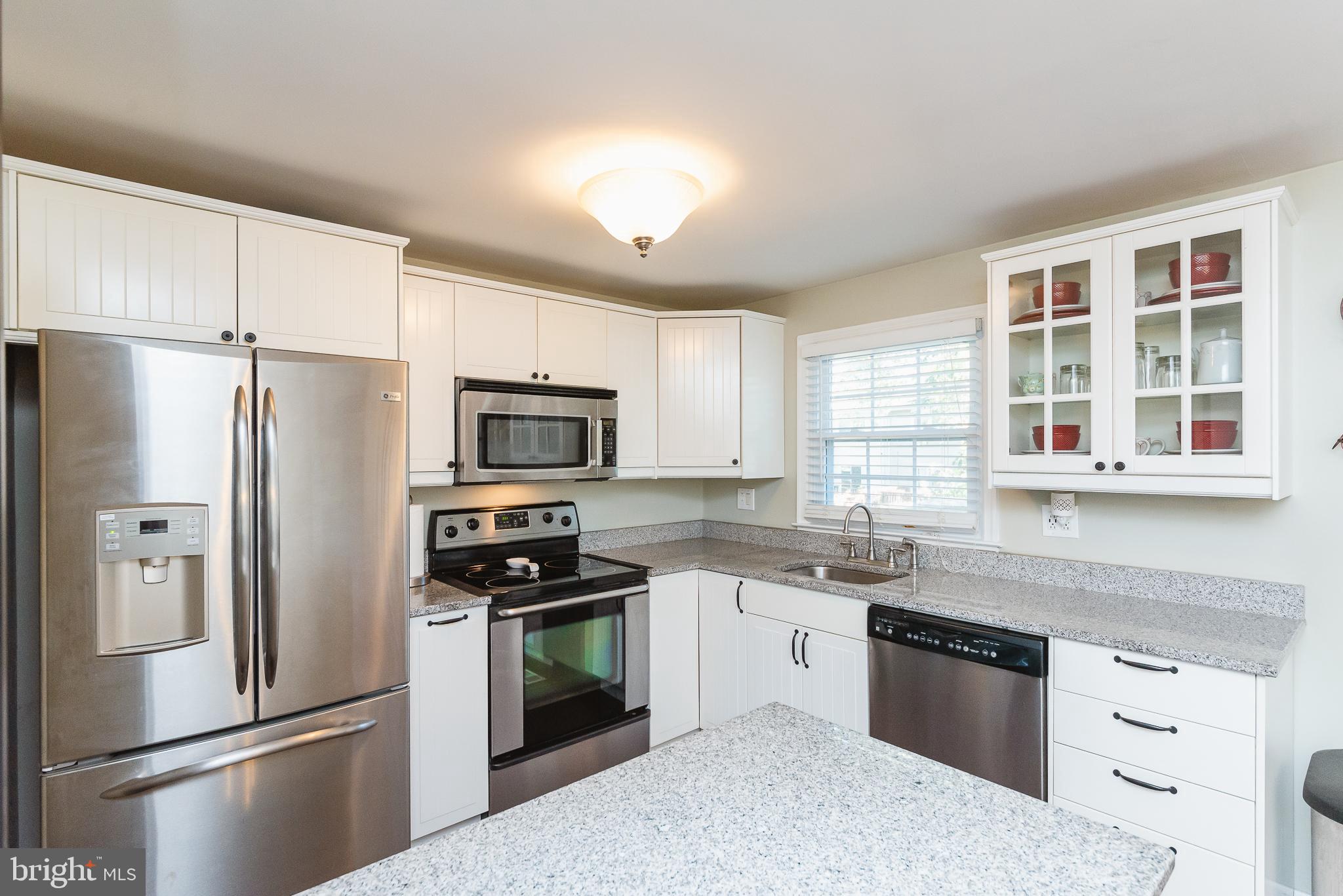 KINGS COURT - Residential