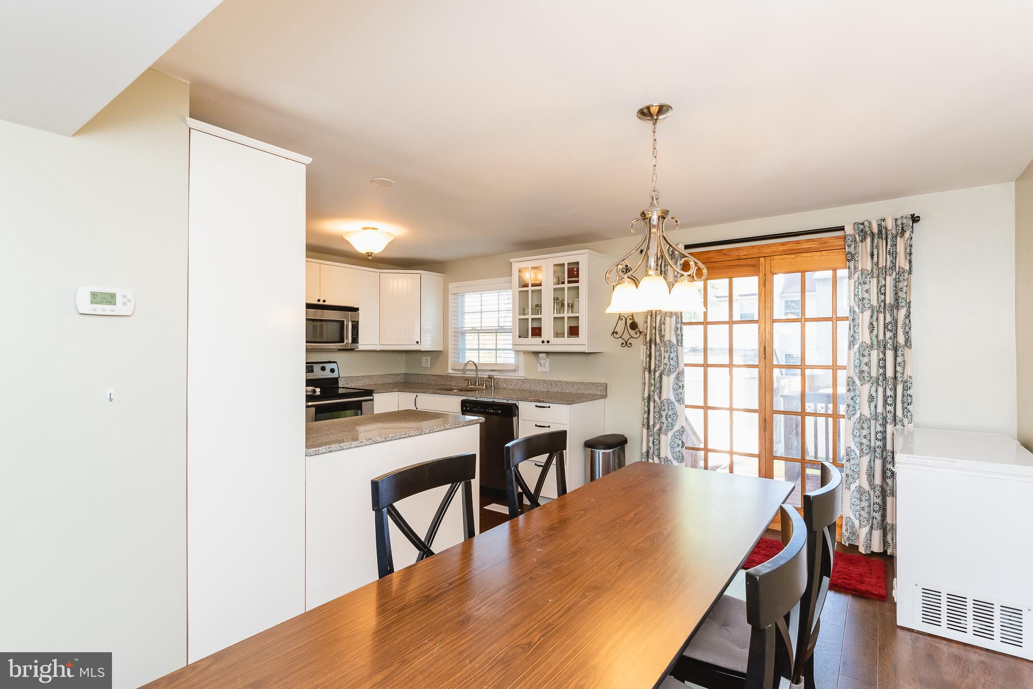 KINGS COURT - Residential