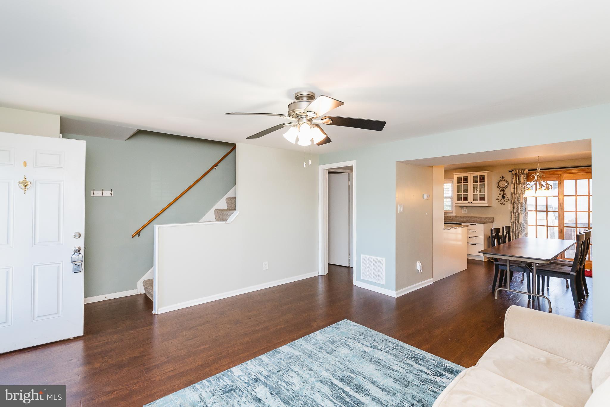 KINGS COURT - Residential