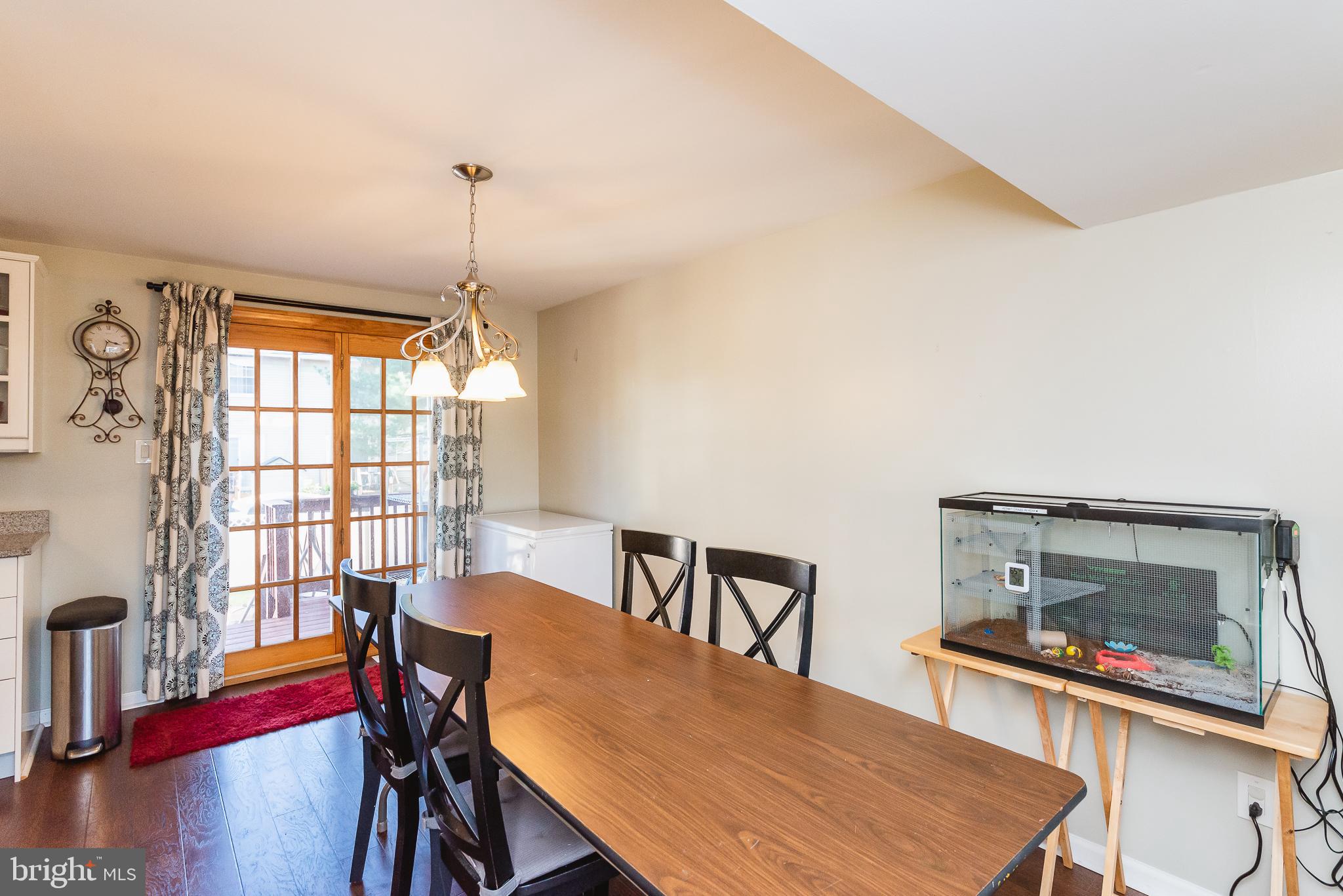 KINGS COURT - Residential