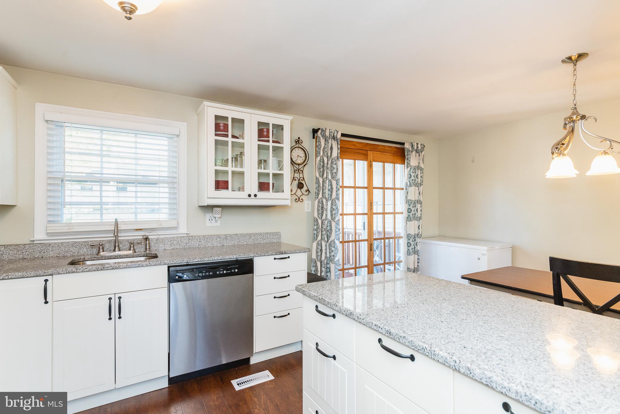 KINGS COURT - Residential