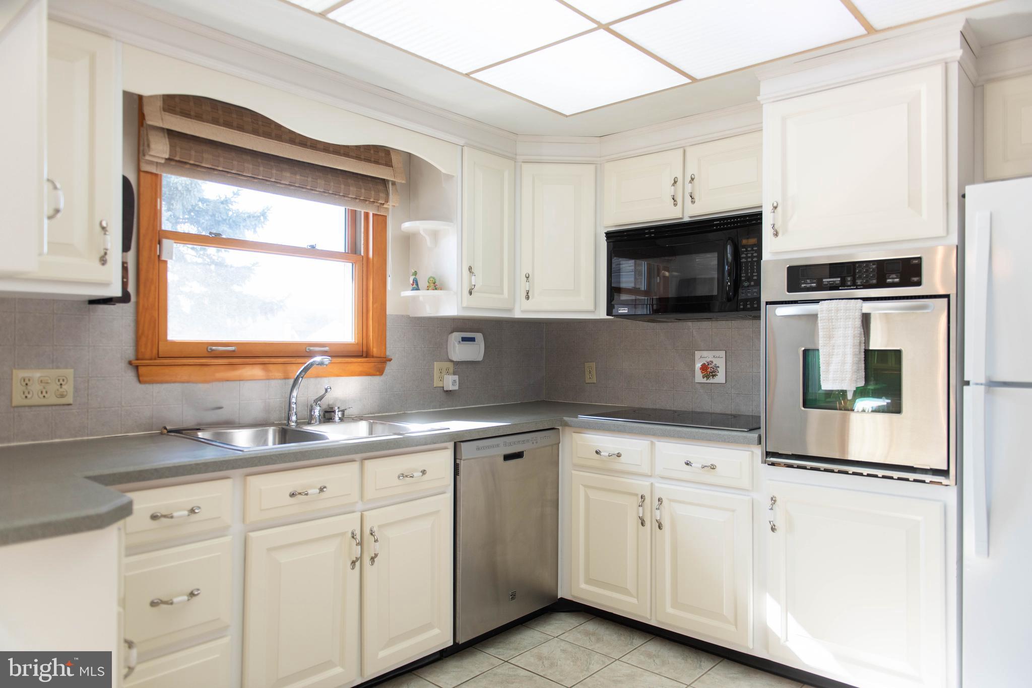 HERSHEY VILLAGE - Residential