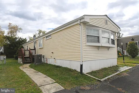 177 Bent Pine Hill, North Wales, PA MLS: PAMC2159656