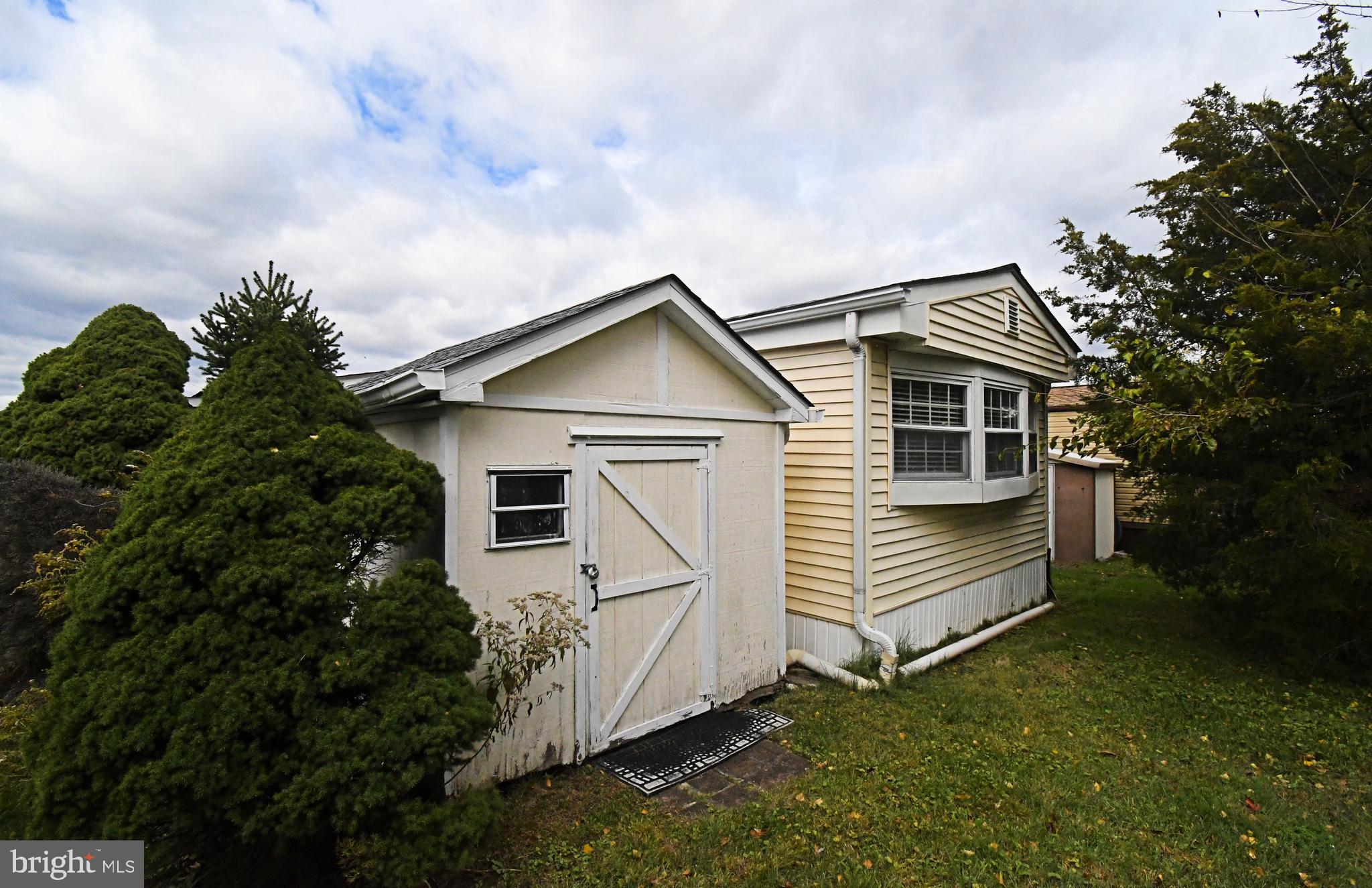 NESHAMINY FALLS - Residential